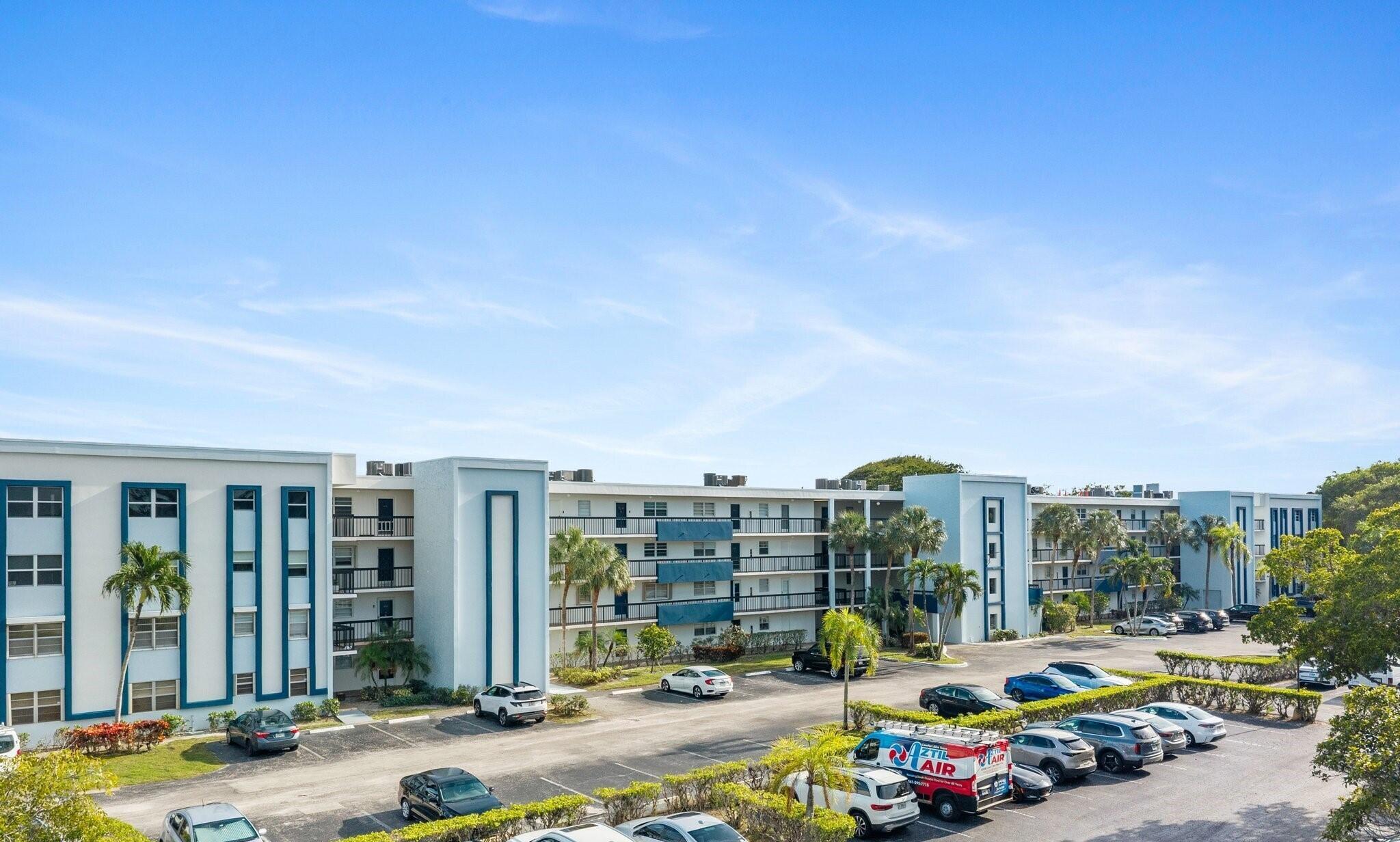 BOCA TEECA CONDO 8 - Residential