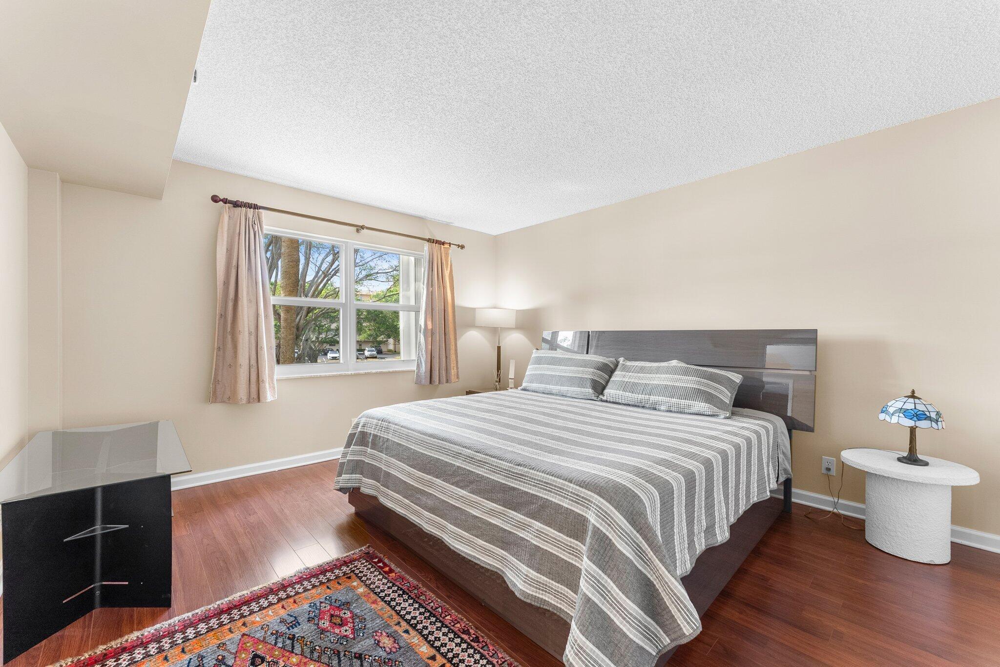 BOCA TEECA CONDO 8 - Residential