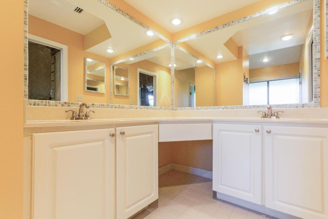 BOCA DELRAY GOLF & COUNTRY CLUB - Residential