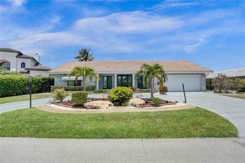 Single Family Residence in Deerfield Beach FL 51 Little Harbor Way.jpg