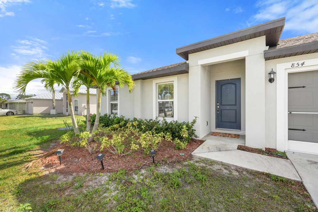 Photo of 854 SE Starflower Avenue, Port Saint Lucie, FL 34983 (MLS # R10958668)