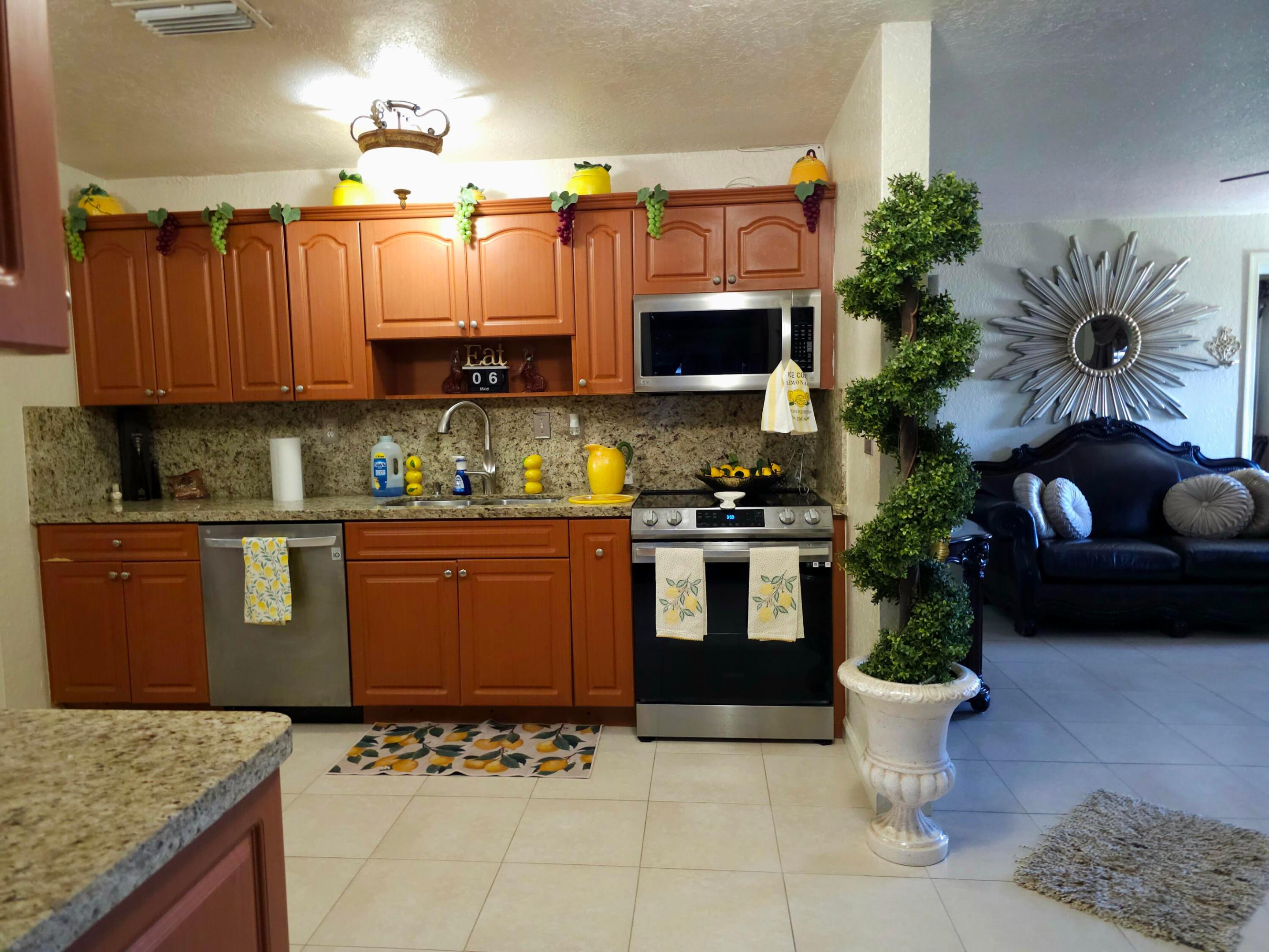 GOLFVIEW HEIGHTS 8 - Residential