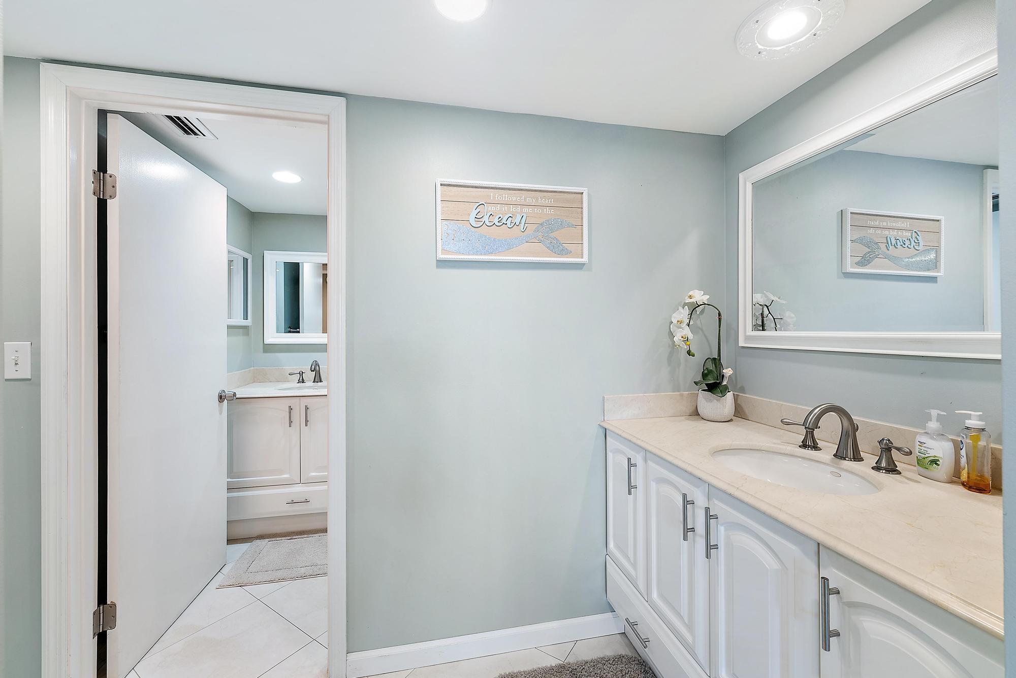 OCEAN VILLAS II CONDOMINI - Residential