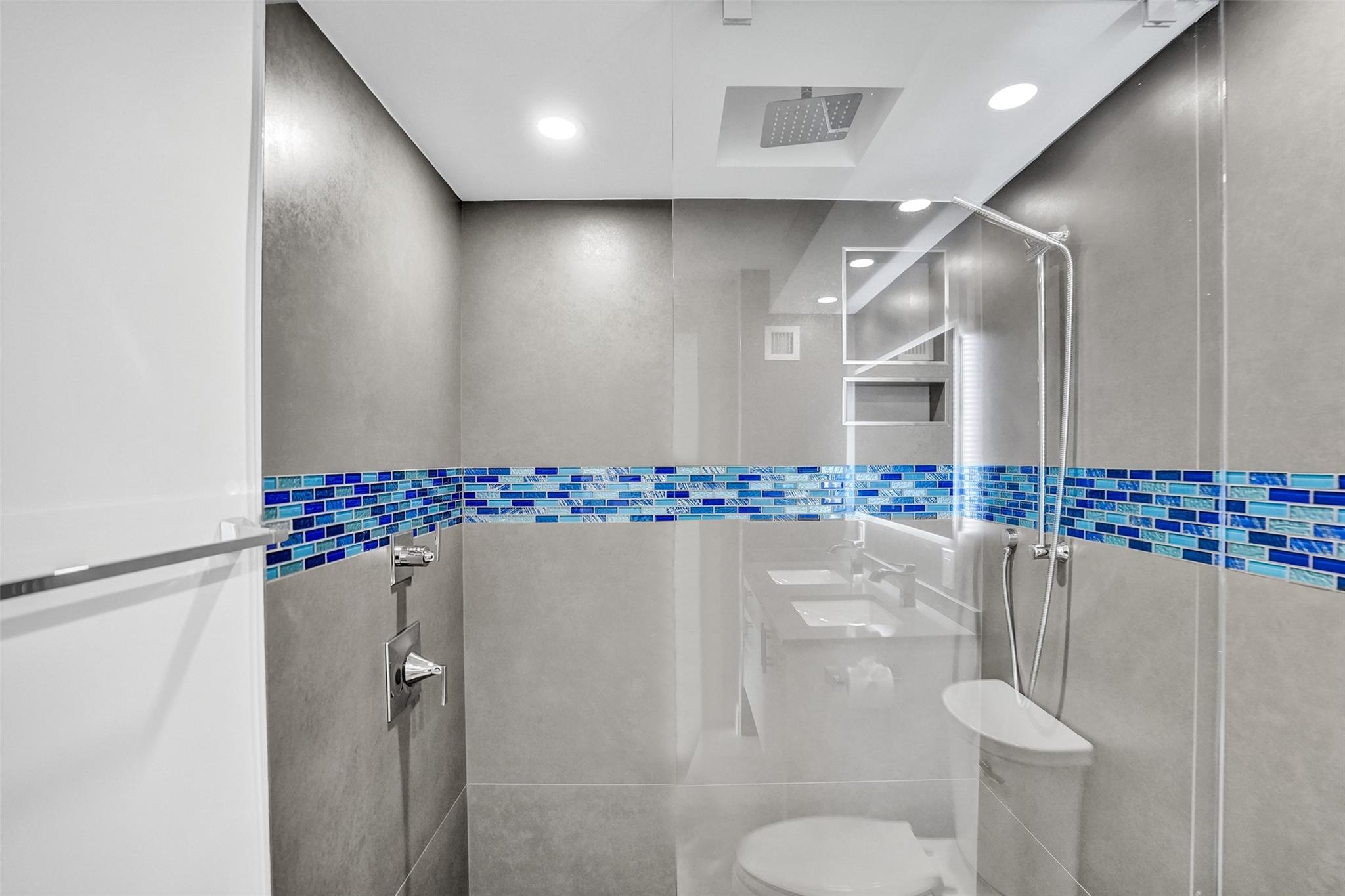 Vantage View - Residential