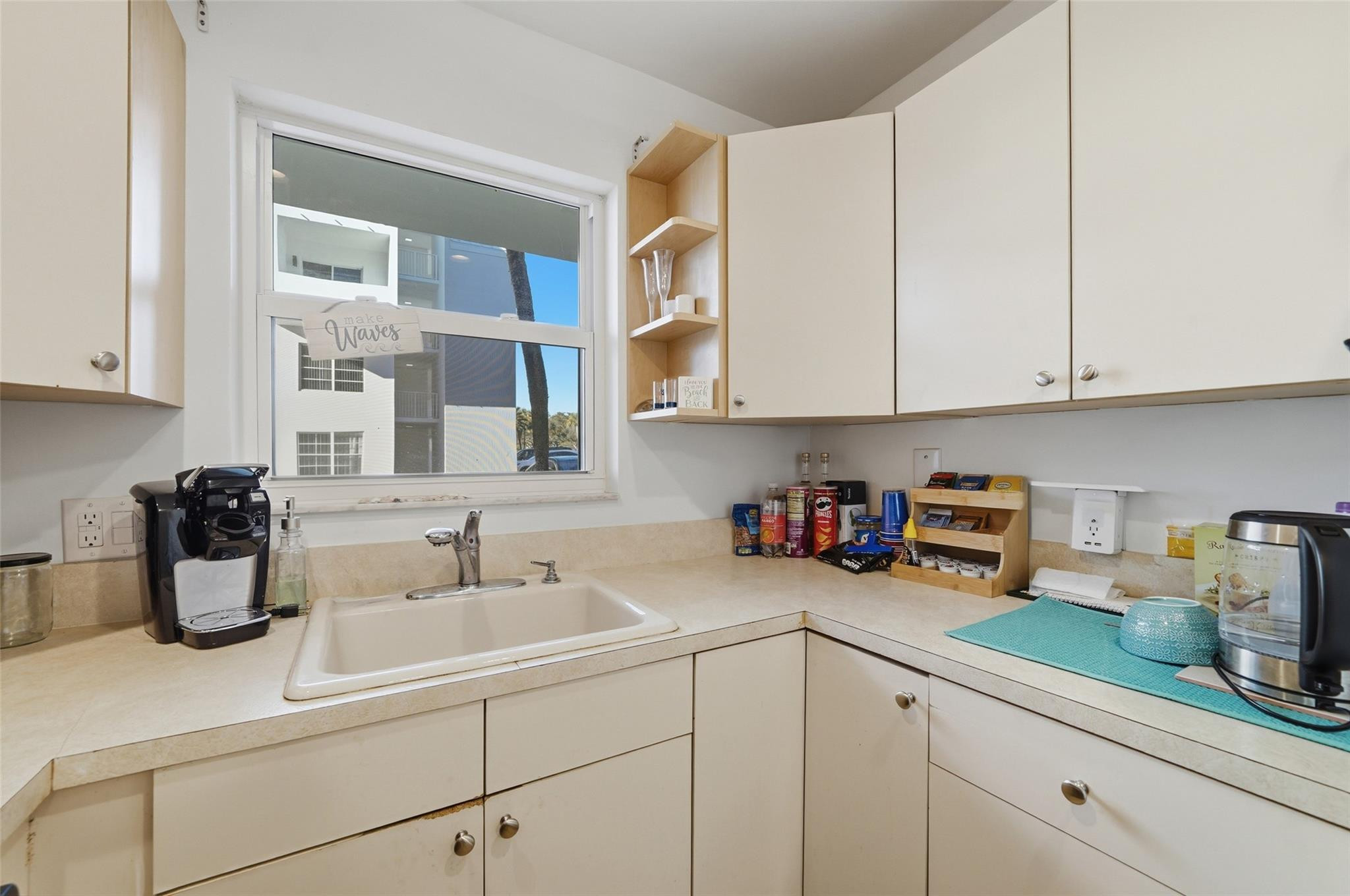 2860 NE 14th Street 103 D