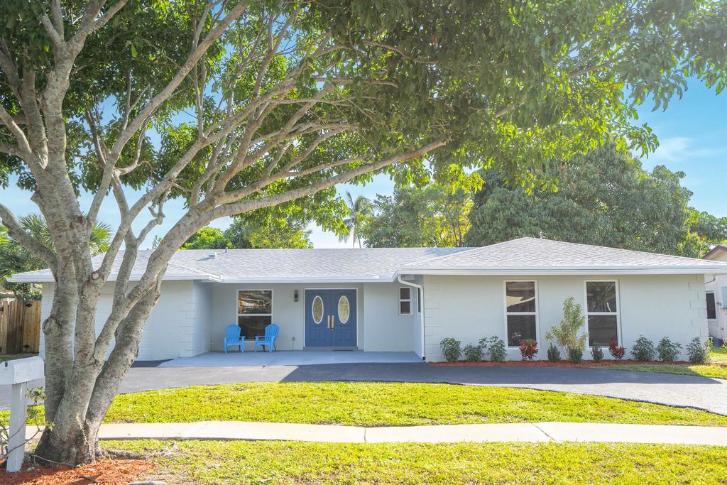 Photo of 6210 SW 6th Street, Margate, FL 33068 (MLS # R11145964)