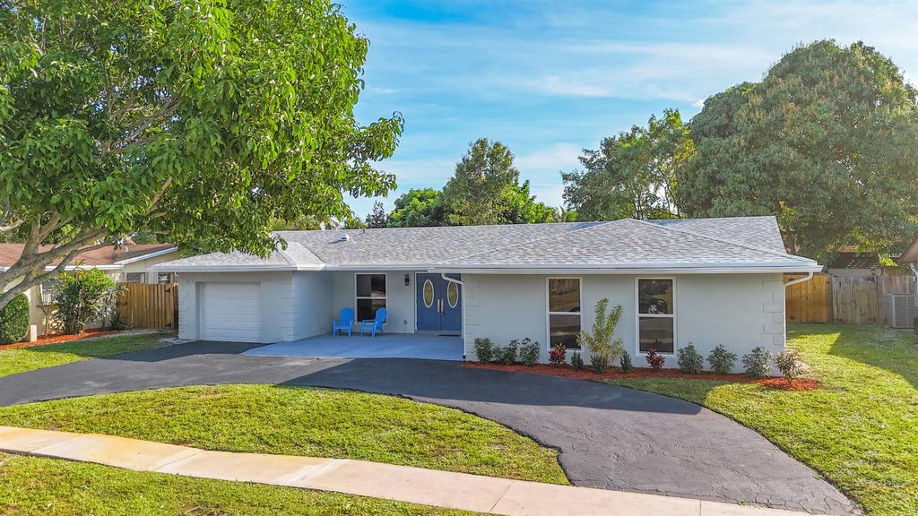 Photo of 6210 SW 6th Street, Margate, FL 33068 (MLS # R11145964)