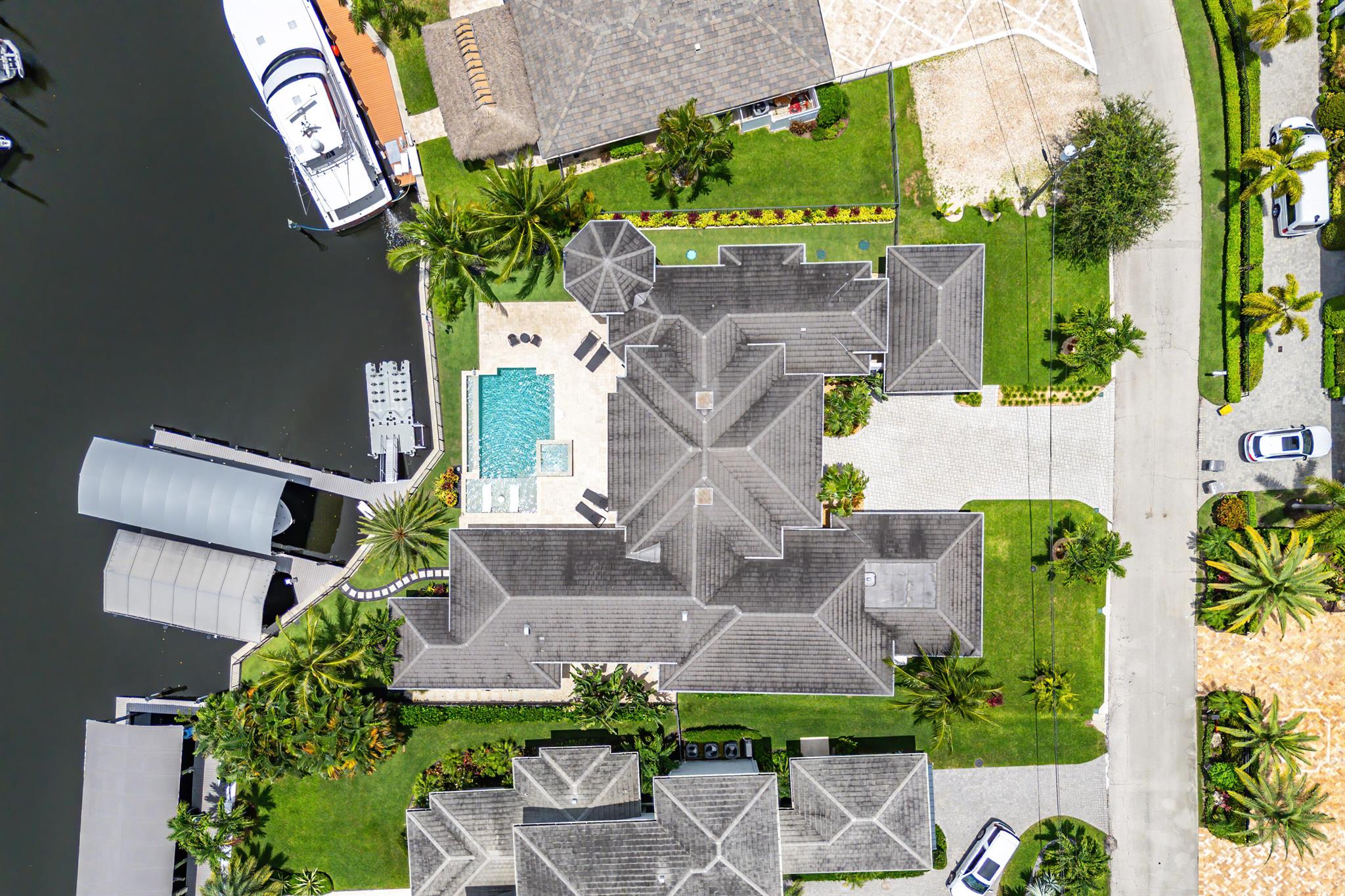 PARADISE PORT - Residential