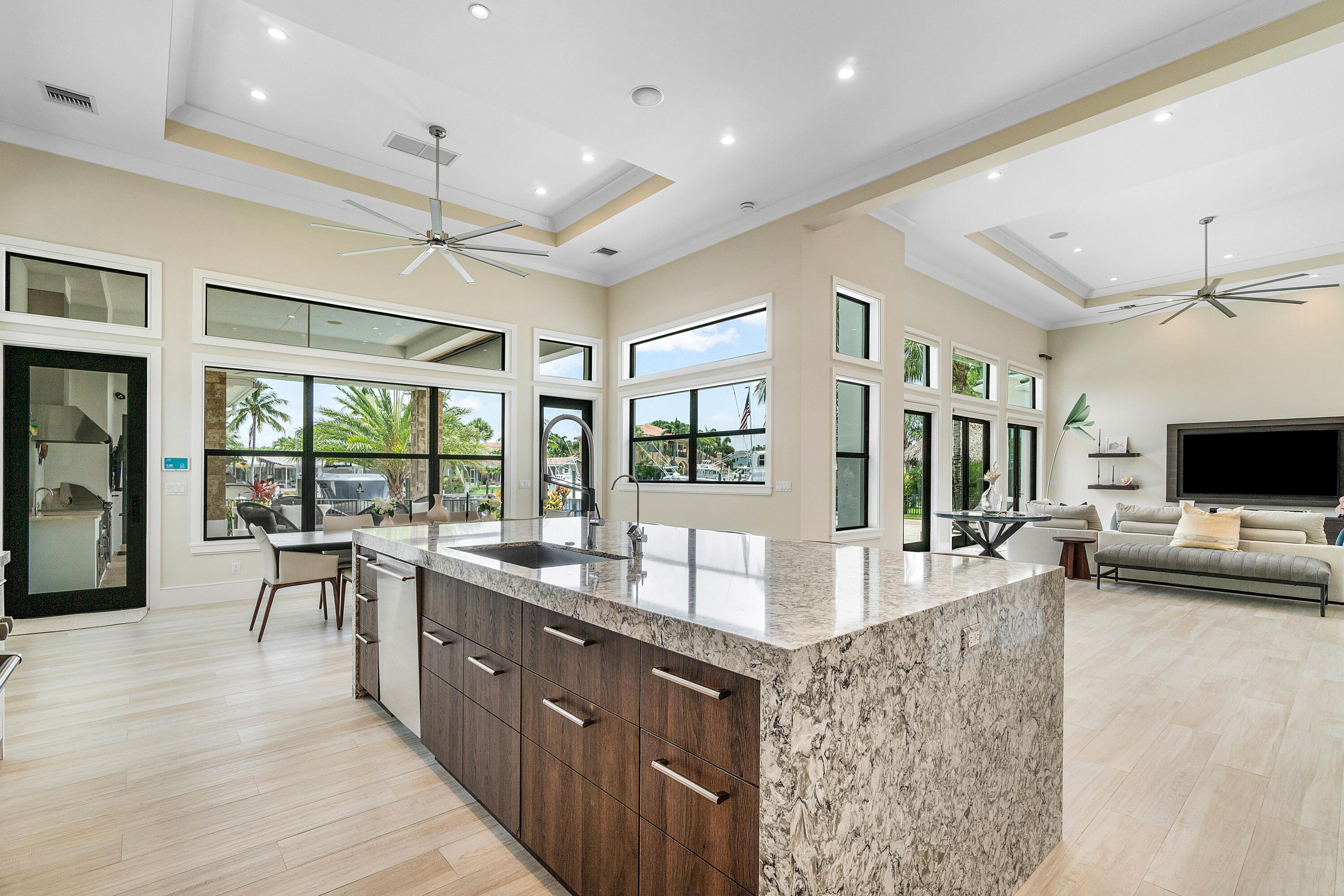 PARADISE PORT - Residential