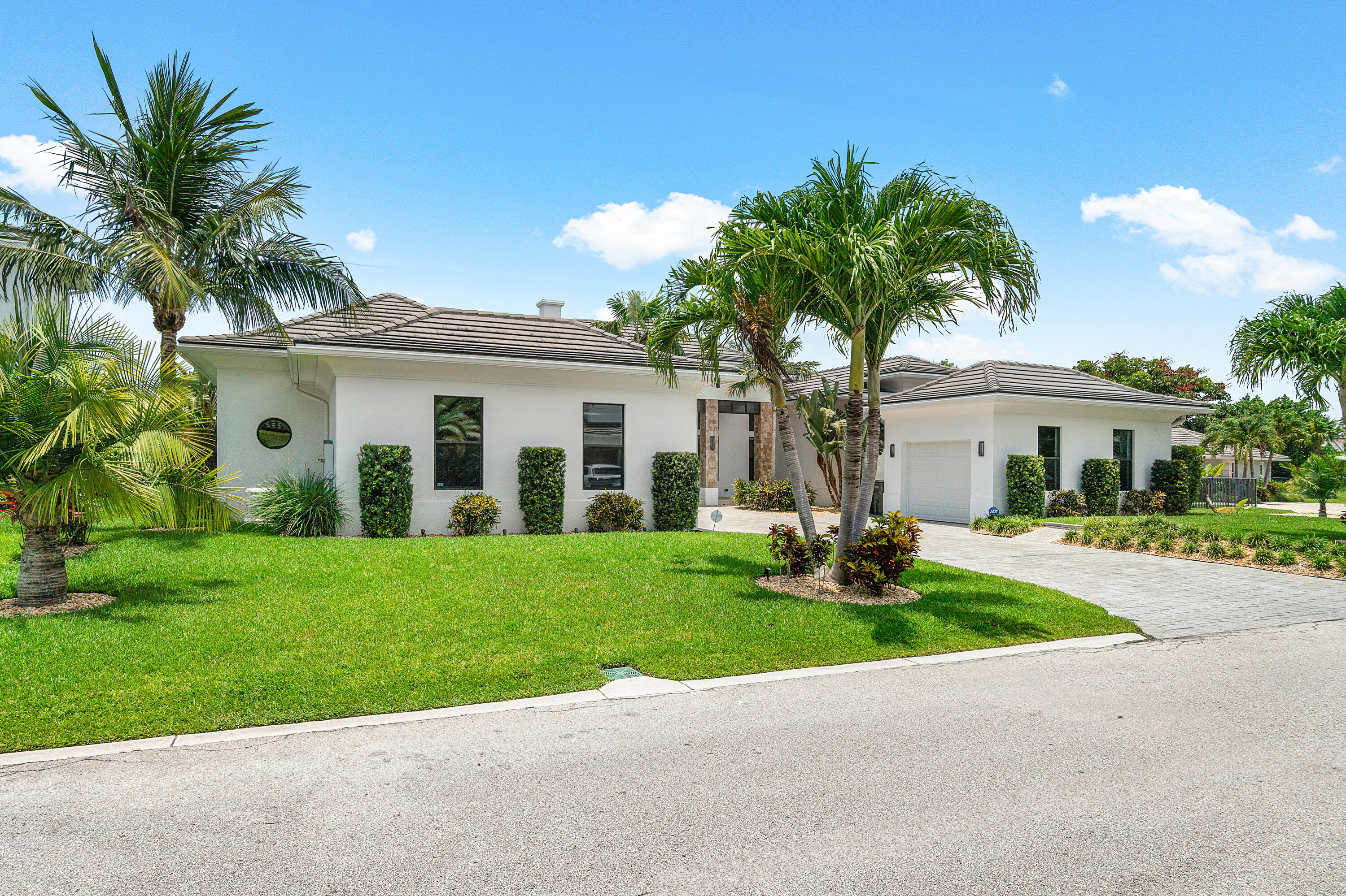 14061 Paradise Point Road