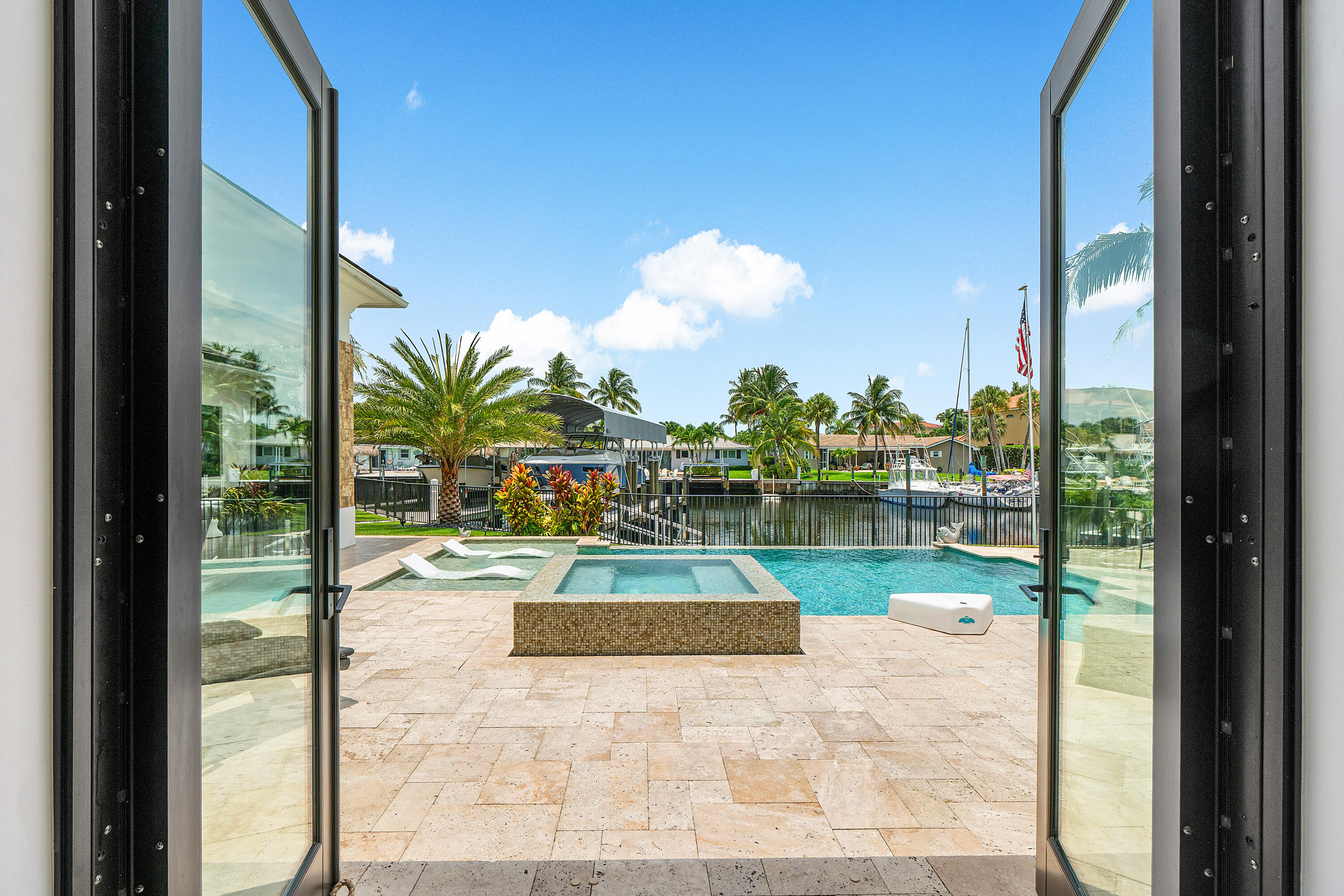 PARADISE PORT - Residential