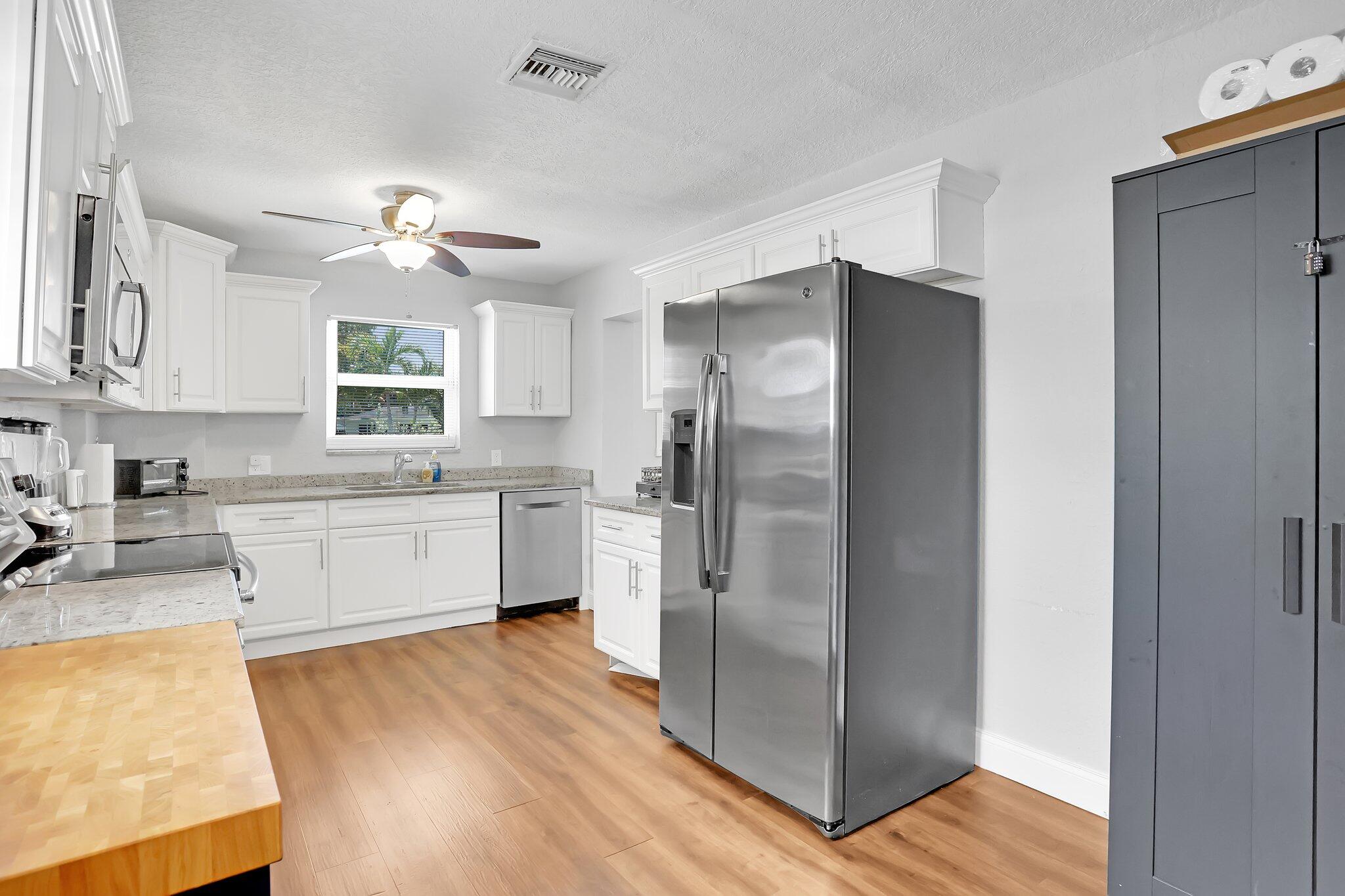 FAIRLAWN - Residential