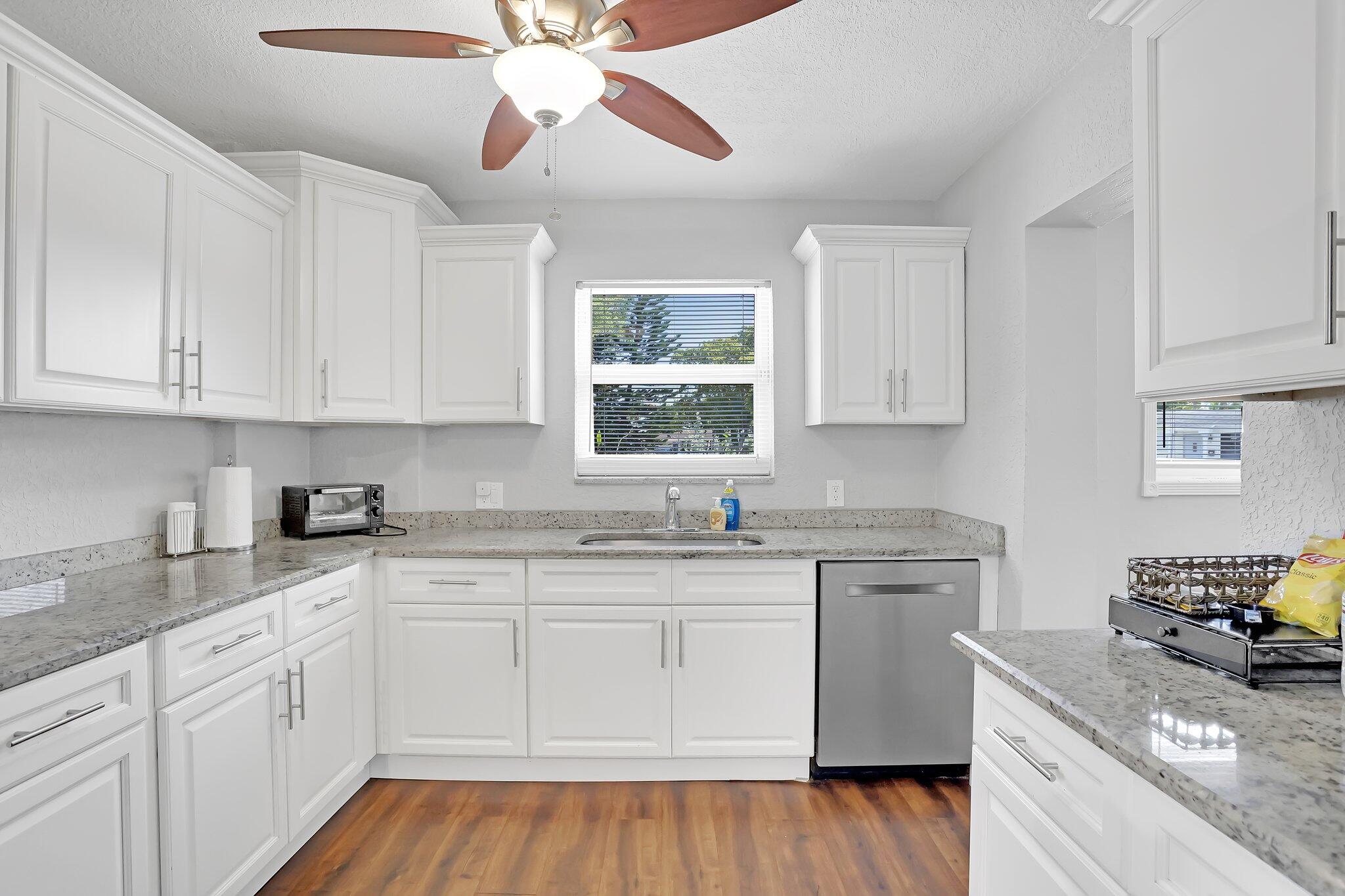 FAIRLAWN - Residential