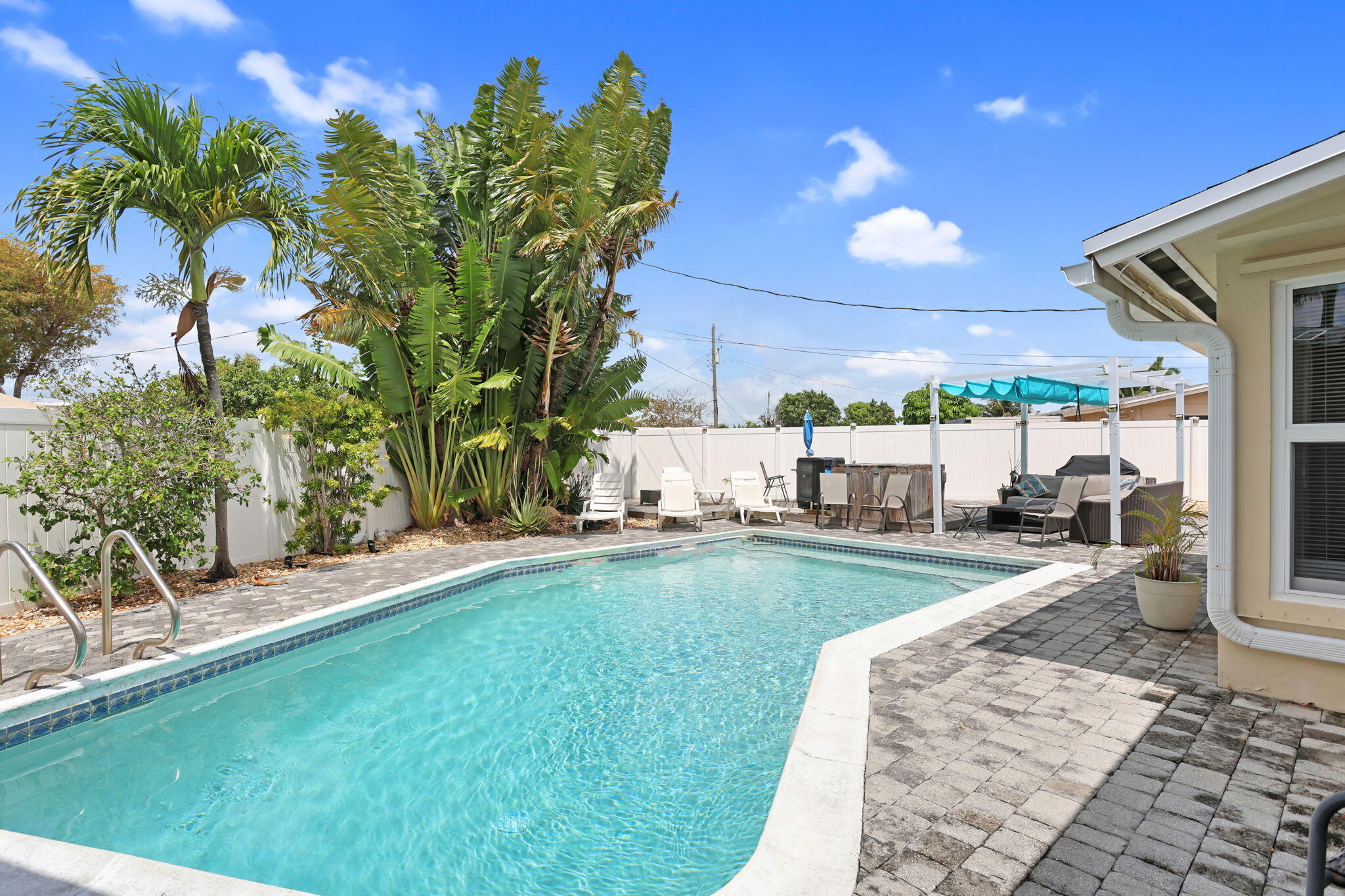 FAIRLAWN - Residential