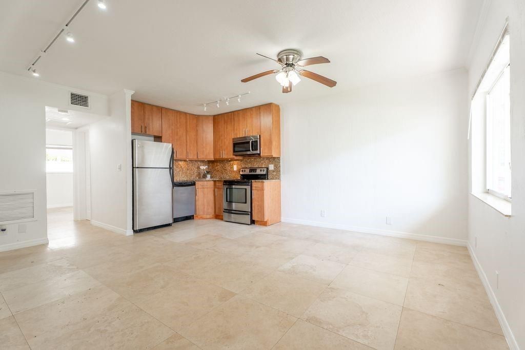 Photo of 1900 NE 46th Street #A2, Fort Lauderdale, FL 33308 (MLS # F10513644)
