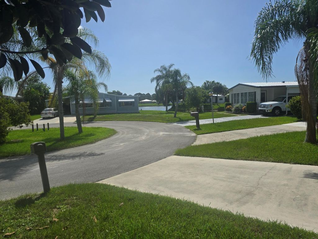 Photo of 16 Ecuador Court, Fort Pierce, FL 34951 (MLS # R11007191)