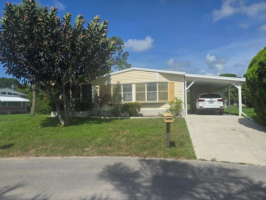 Photo of 16 Ecuador Court, Fort Pierce, FL 34951 (MLS # R11007191)