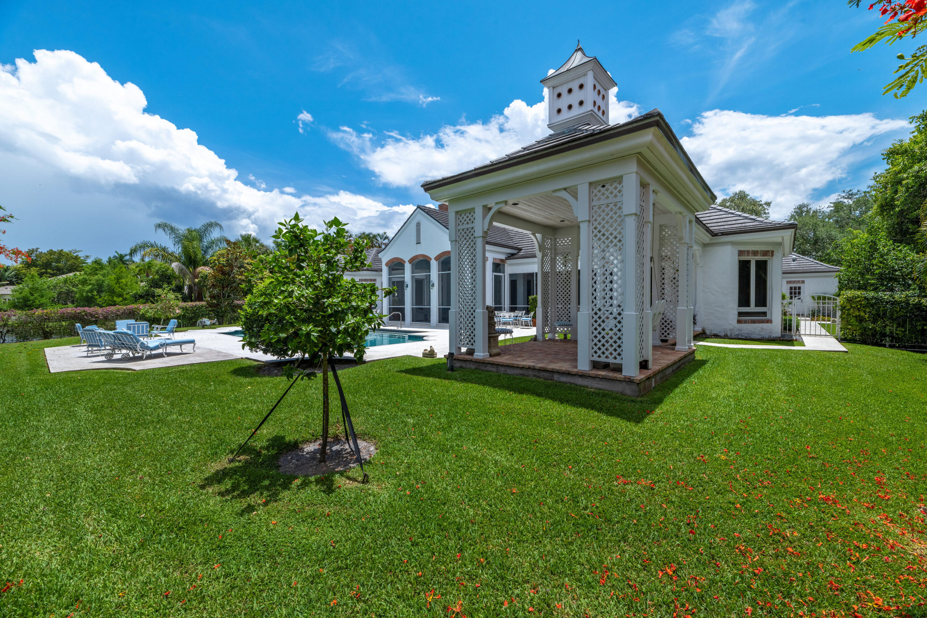 BRIDLE PATH OF P B POLO & COUNTRY CLUB - Residential