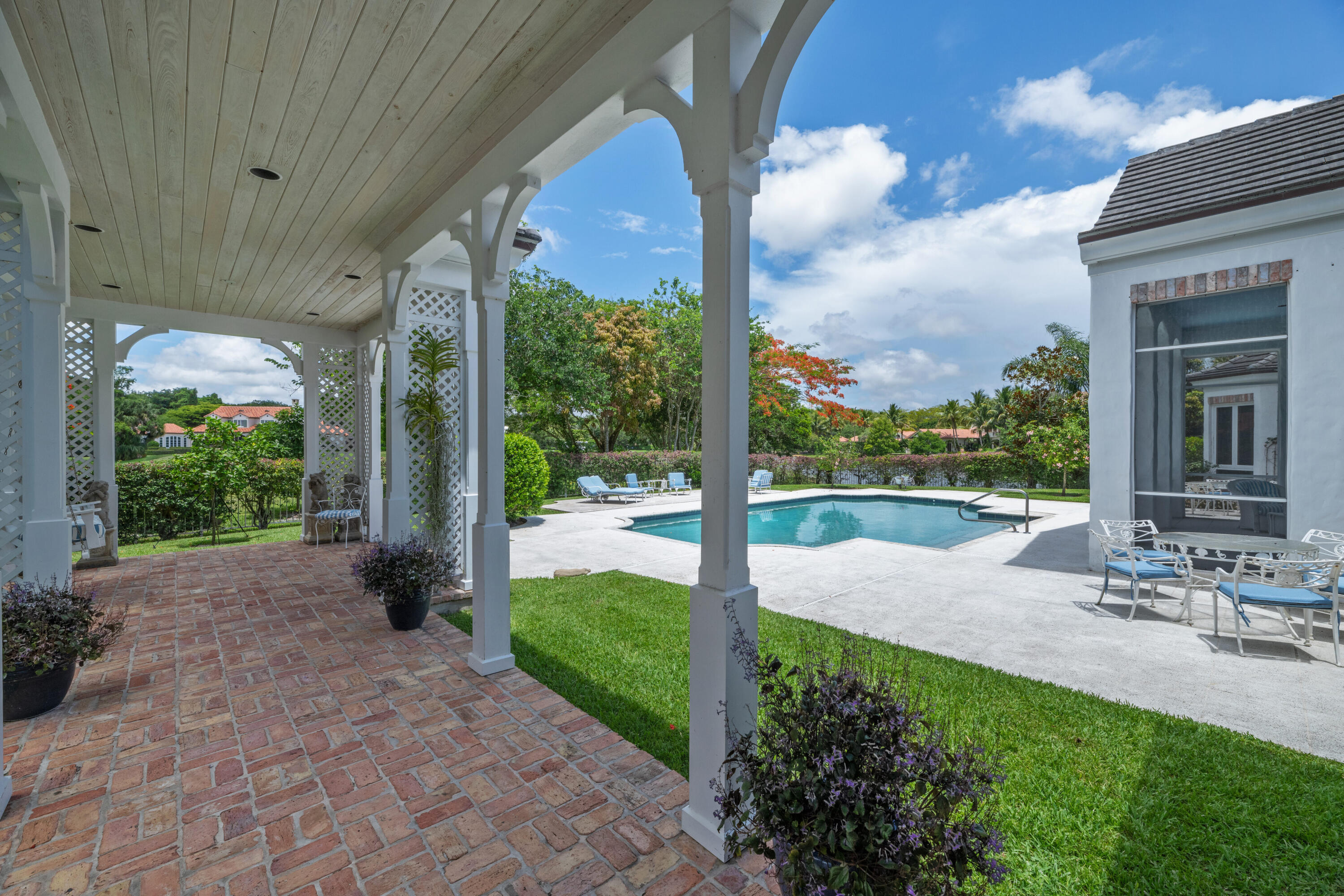 BRIDLE PATH OF P B POLO & COUNTRY CLUB - Residential