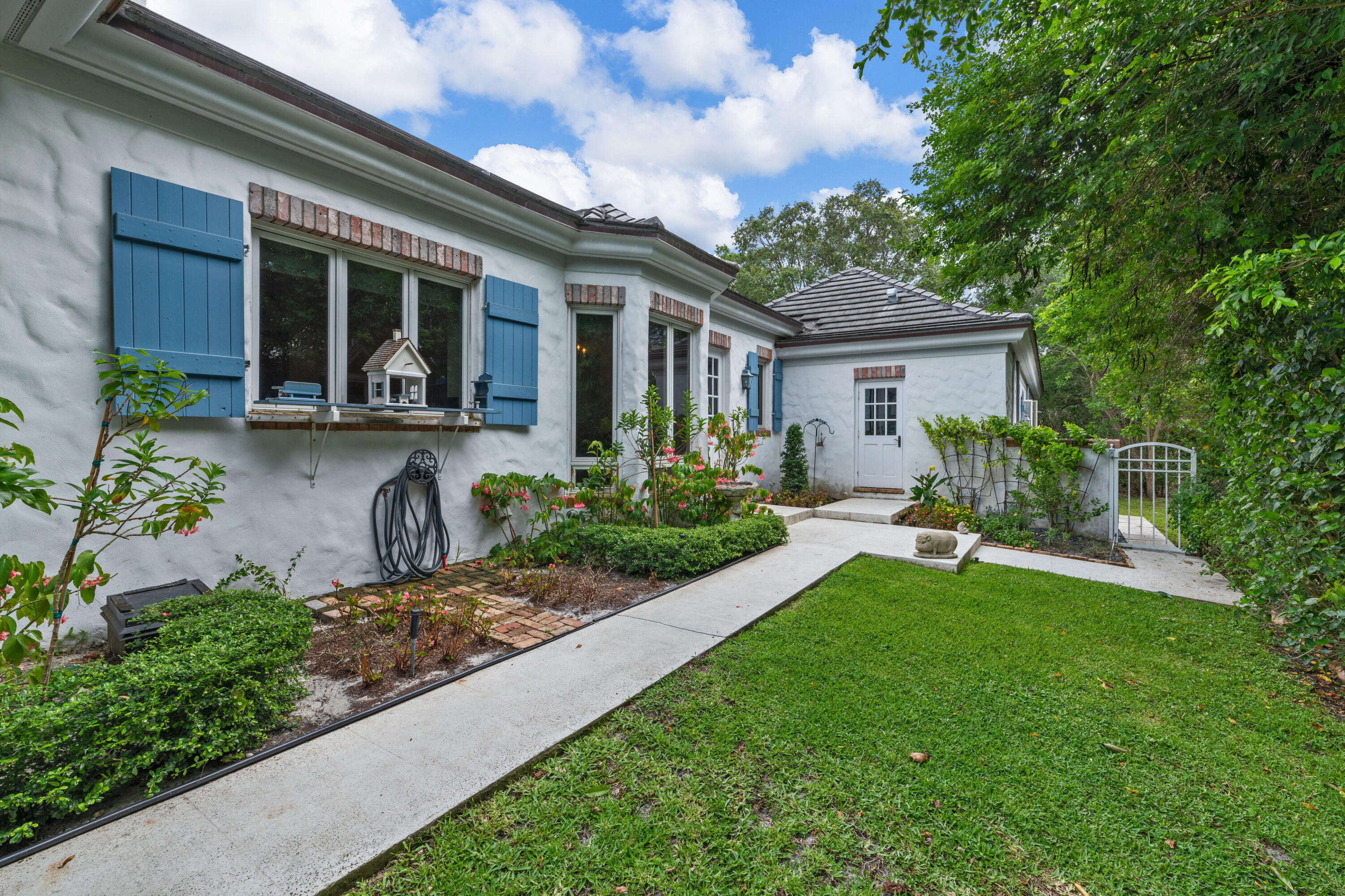 BRIDLE PATH OF P B POLO & COUNTRY CLUB - Residential