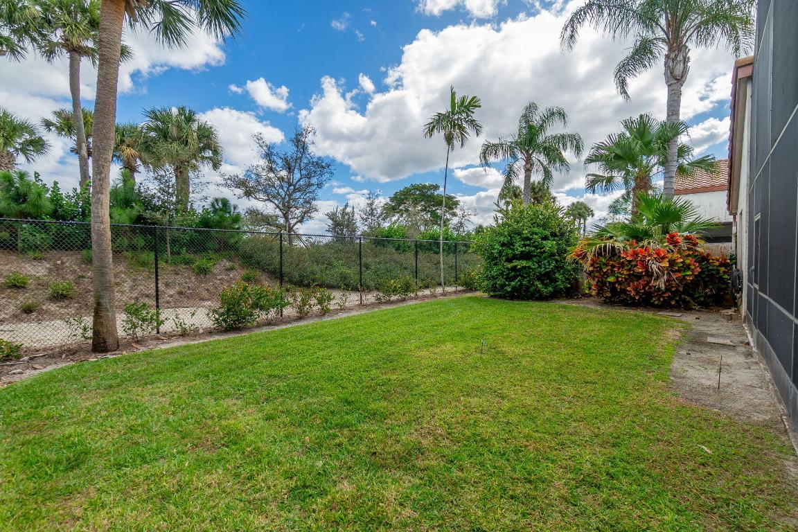 LEXINGTON LAKES - Residential