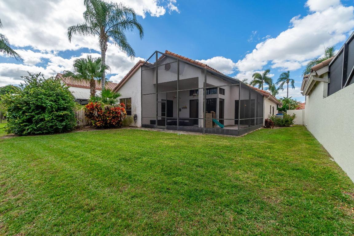 LEXINGTON LAKES - Residential