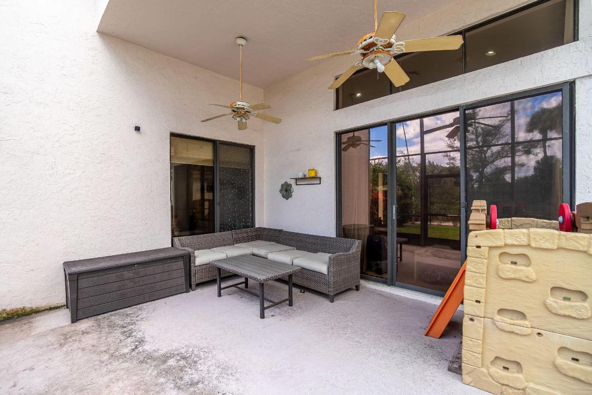 LEXINGTON LAKES - Residential