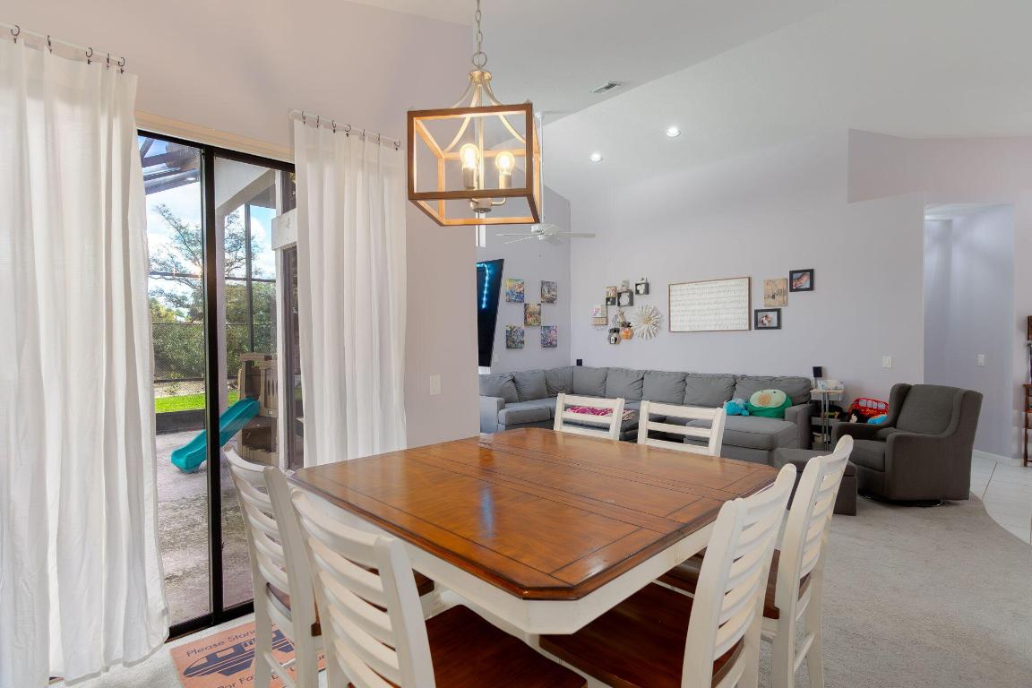 LEXINGTON LAKES - Residential