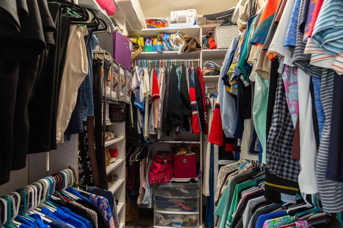 LEXINGTON LAKES - Residential