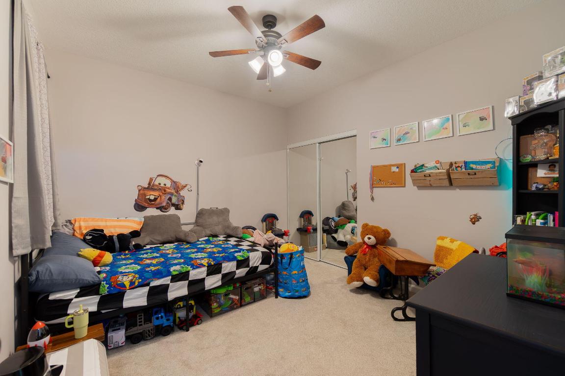 LEXINGTON LAKES - Residential