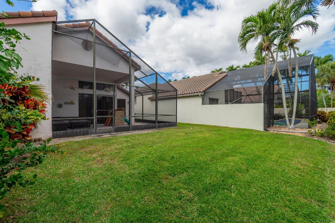 LEXINGTON LAKES - Residential