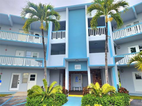 2223 Park Lane 105 Hollywood FL 33021