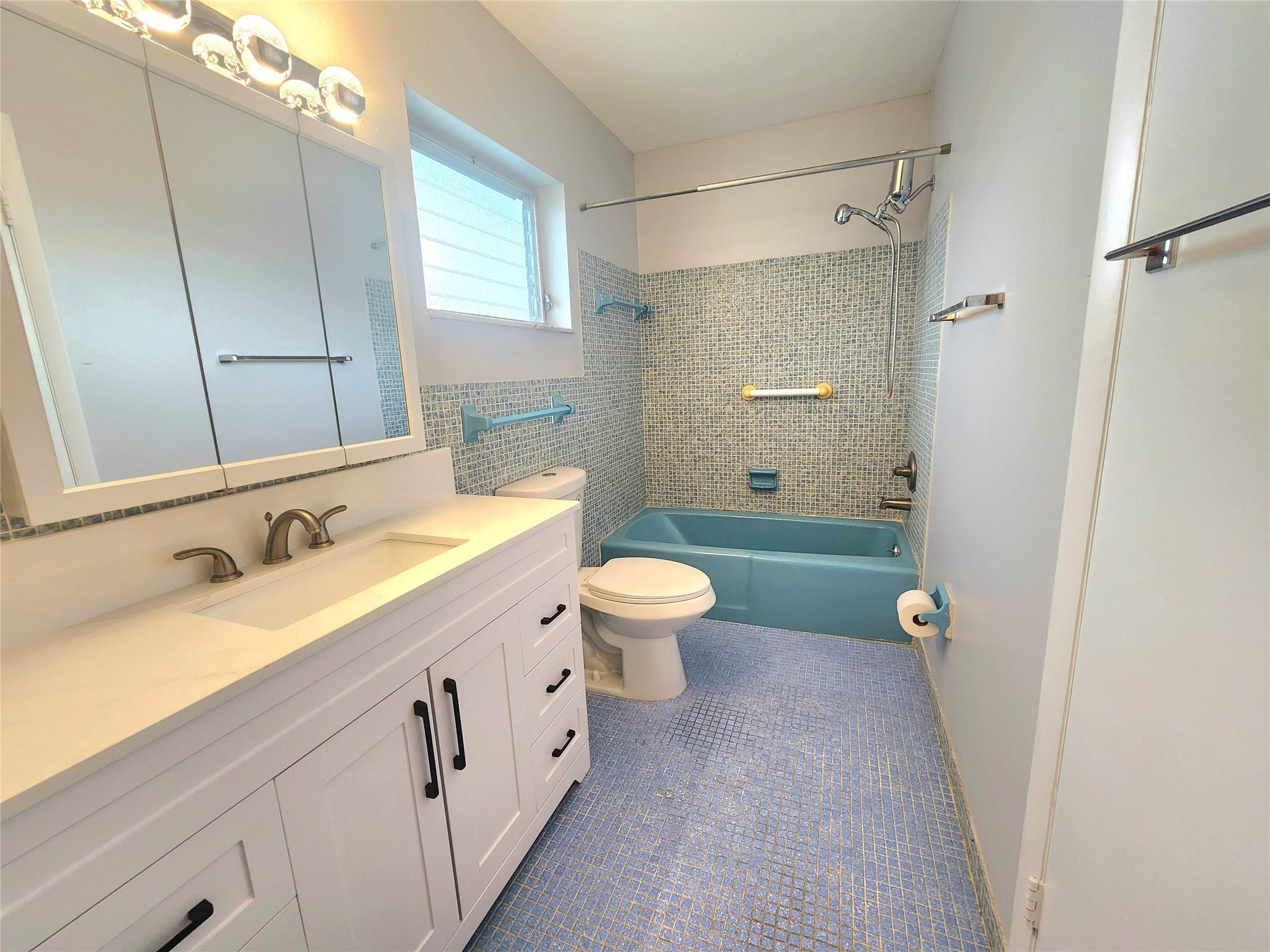 SHERIDAN LAKES - Residential