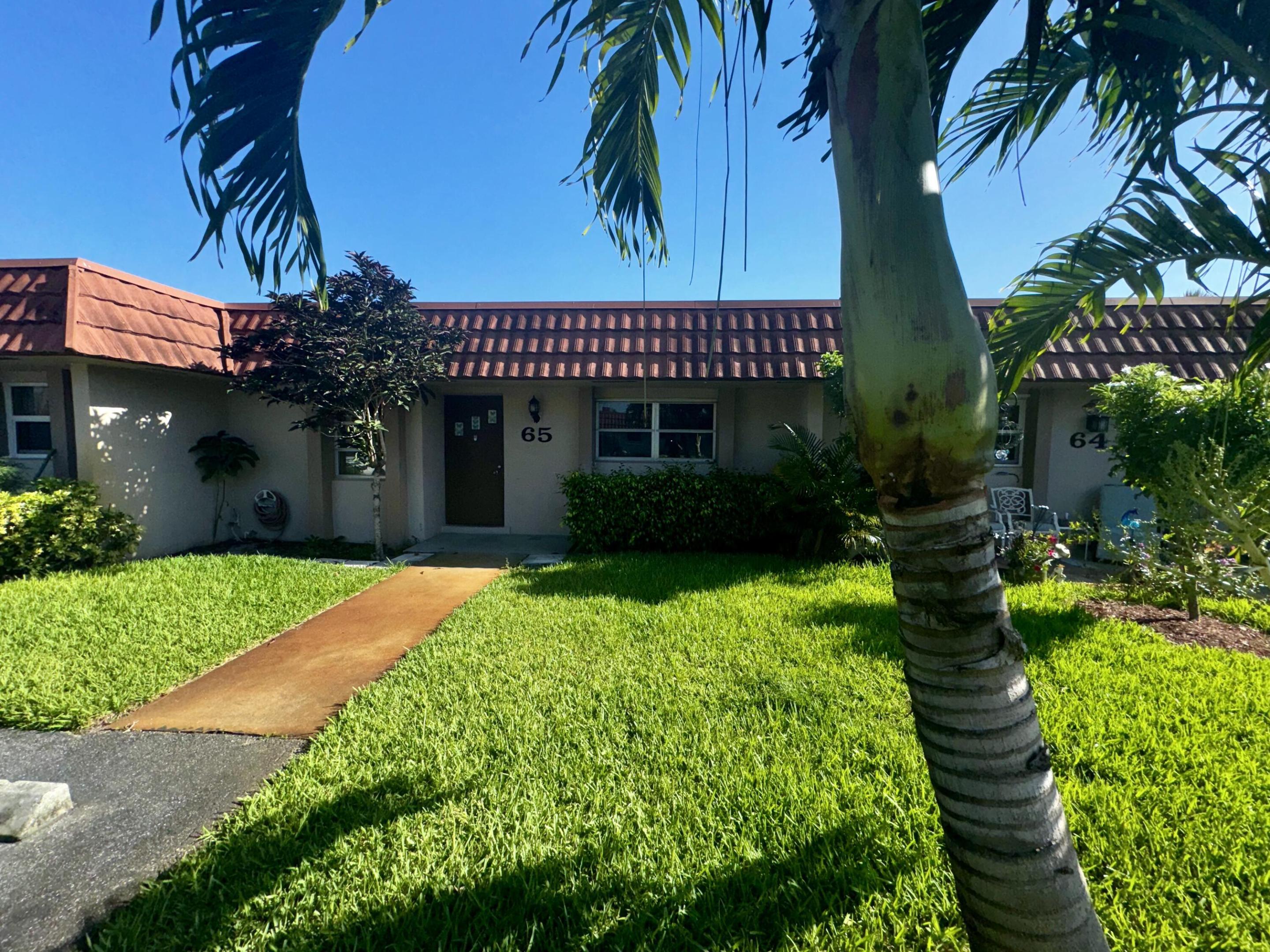 CRESTHAVEN CONDO TOWNHOMES SEC 2 - Residential Lease