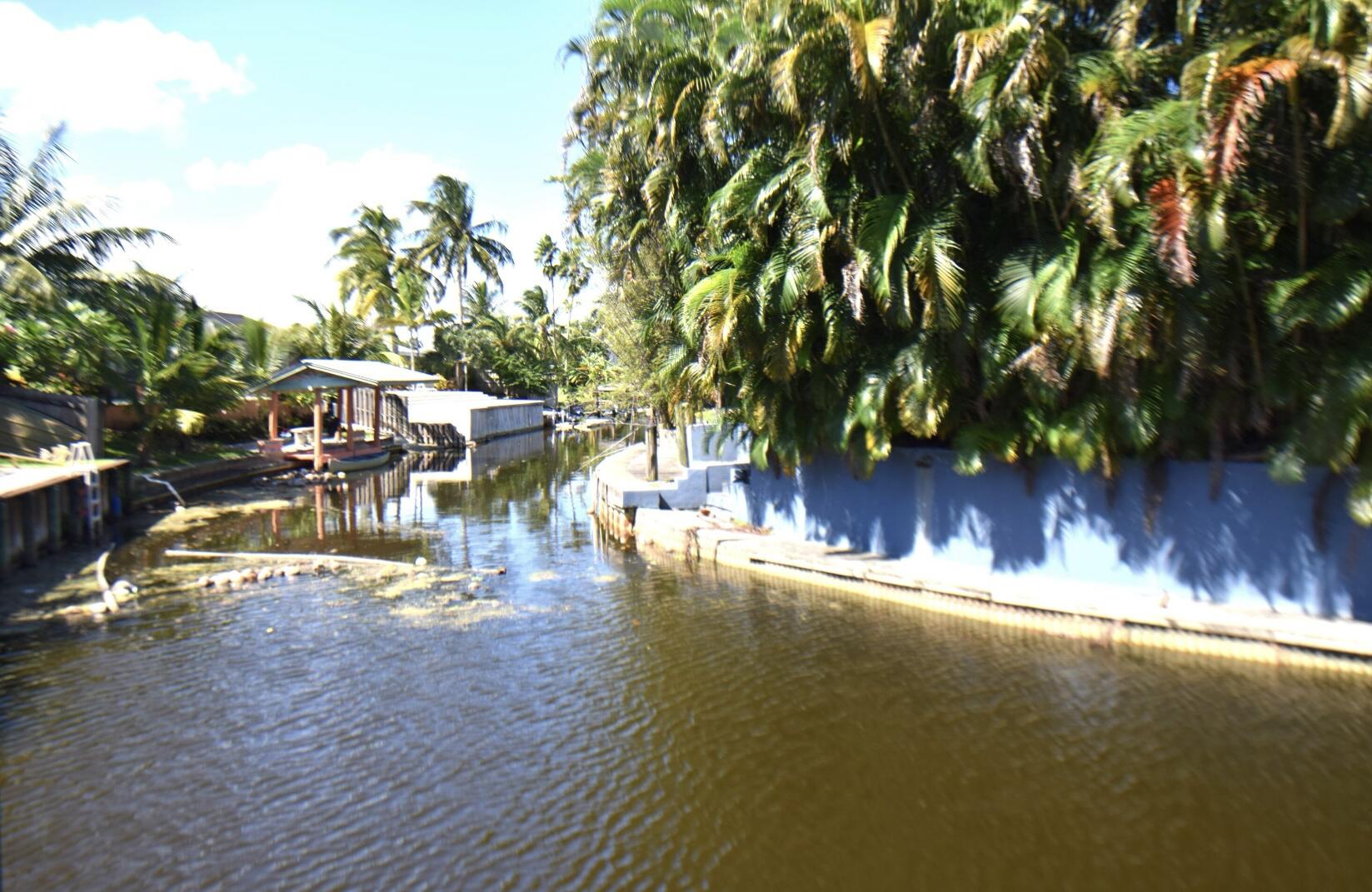 2215 Hypoluxo Rd Road