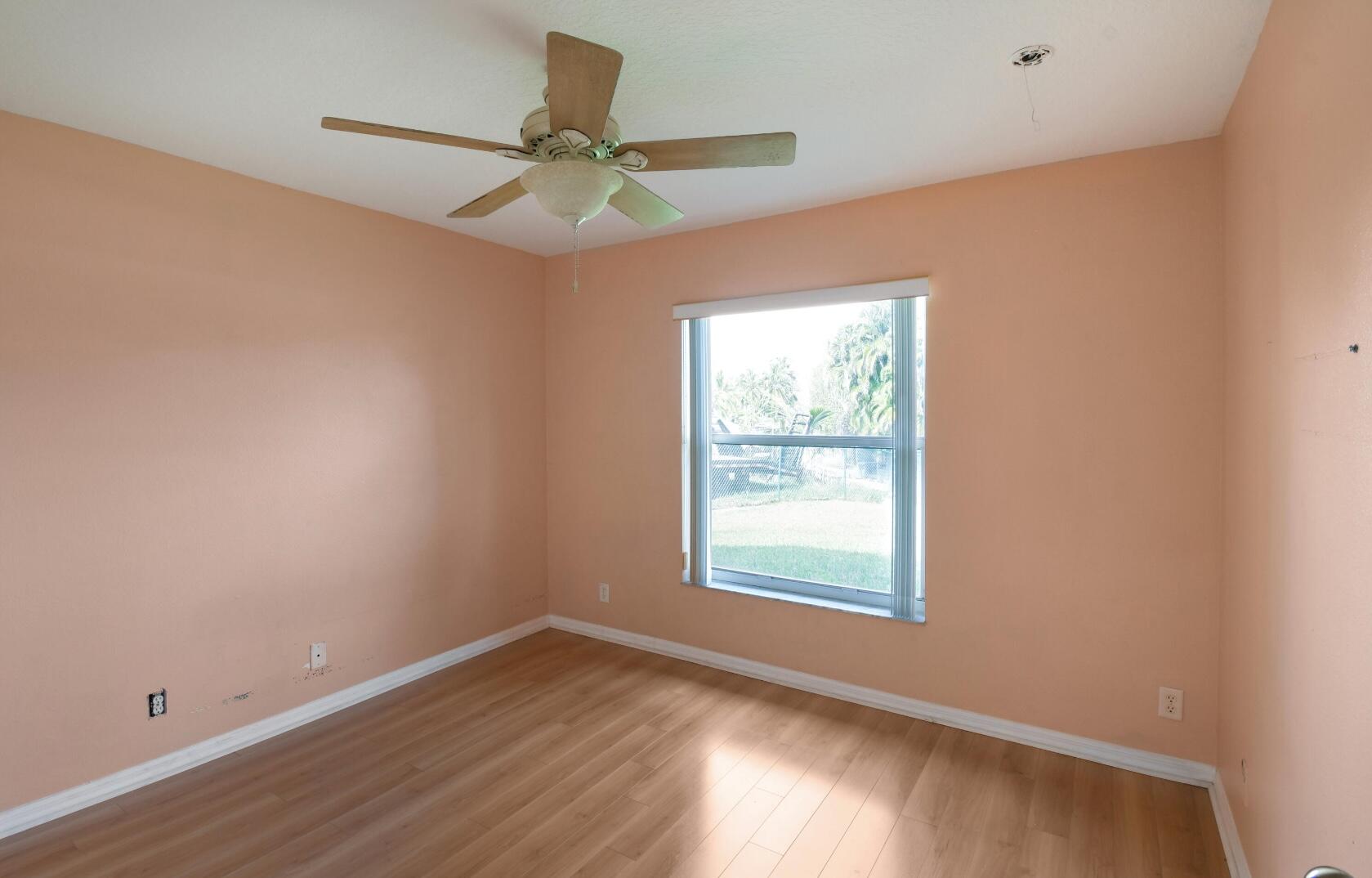 ISLAND ESTATES - Residential
