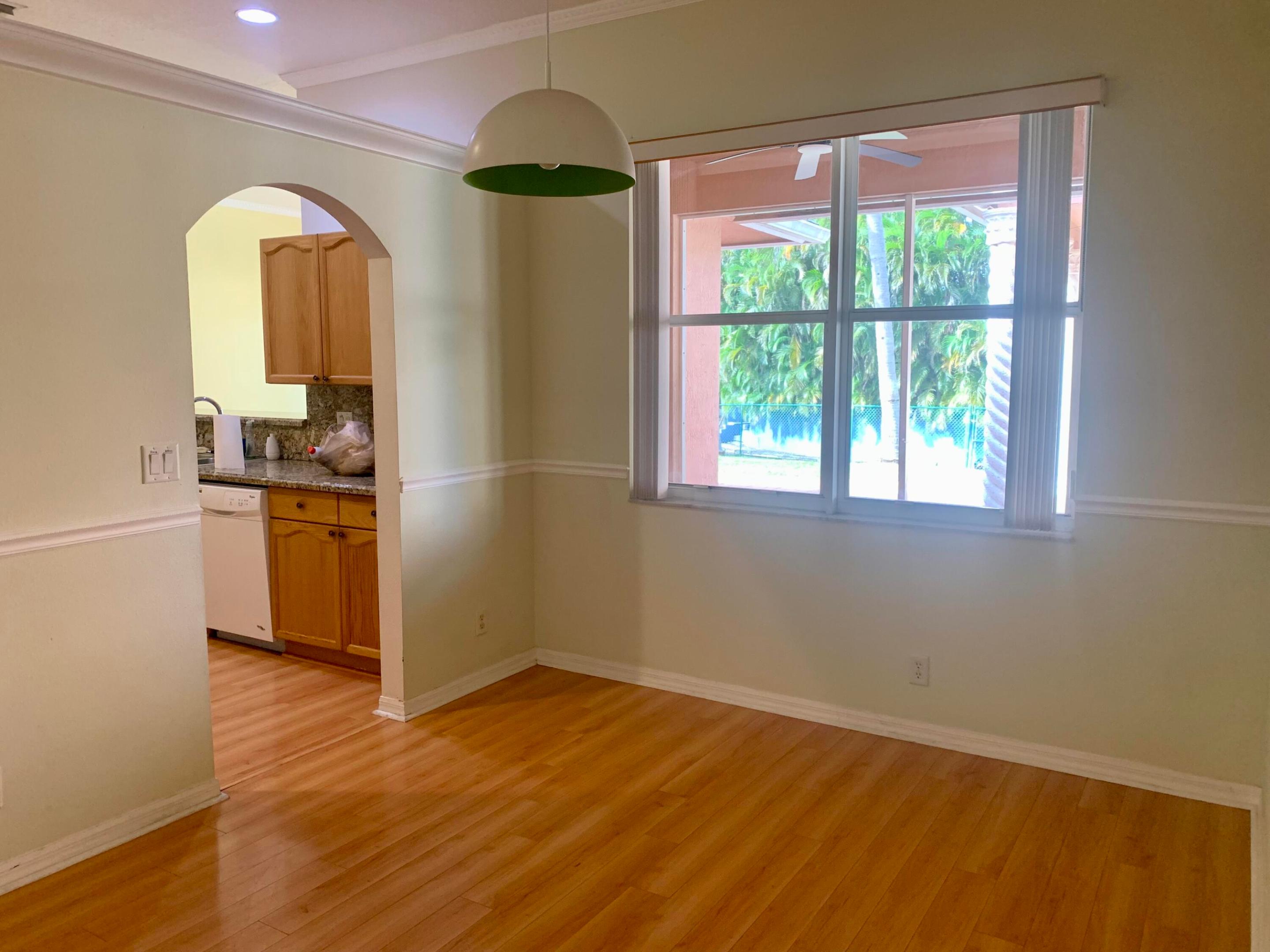 ISLAND ESTATES - Residential