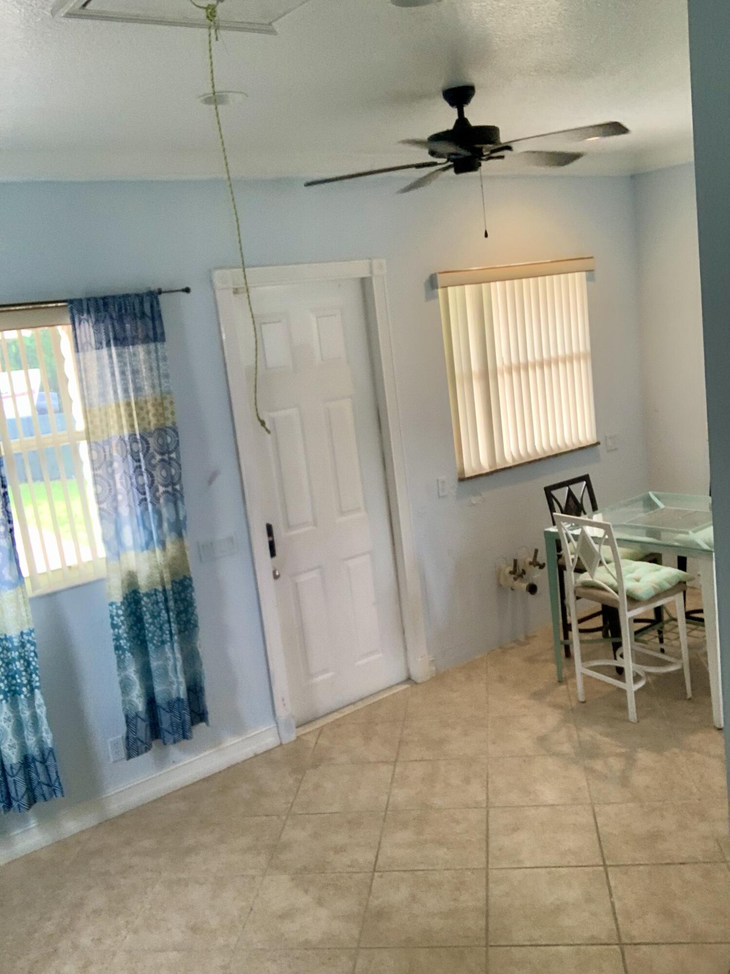 ISLAND ESTATES - Residential