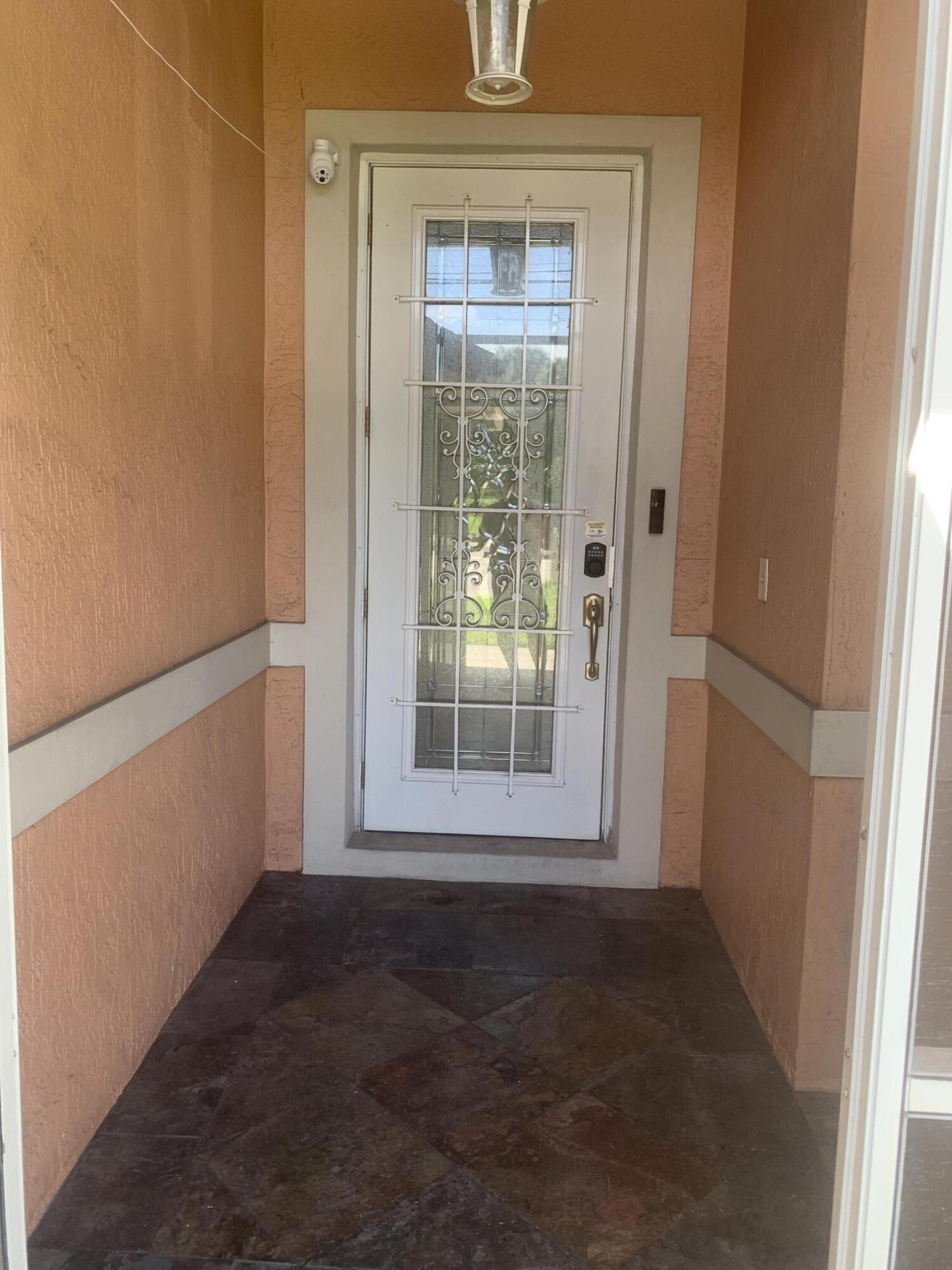 ISLAND ESTATES - Residential
