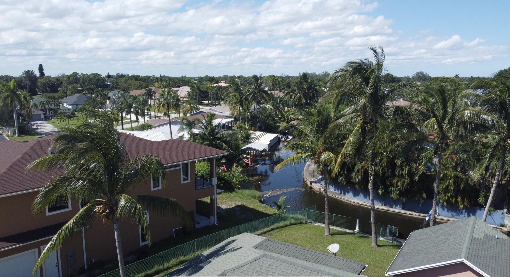 2215 Hypoluxo Rd Road