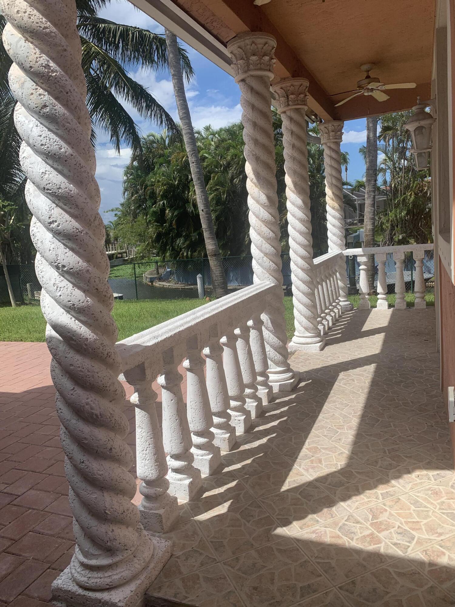 ISLAND ESTATES - Residential