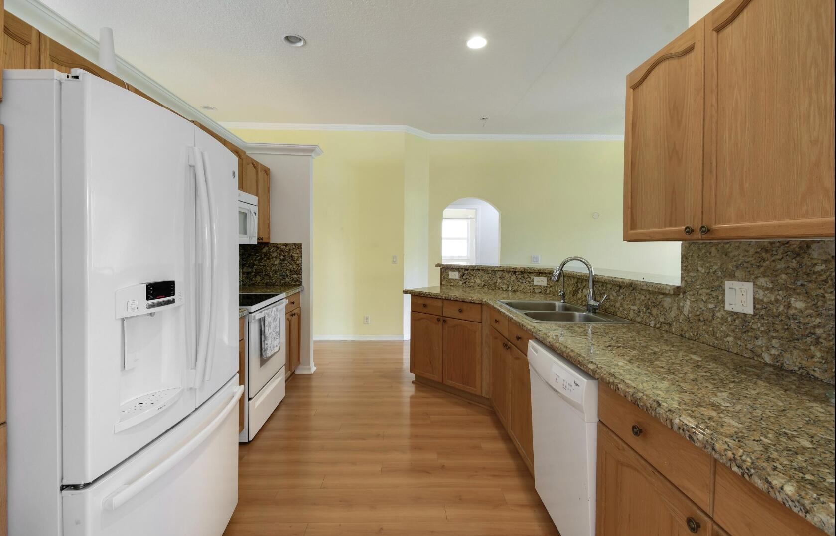 ISLAND ESTATES - Residential