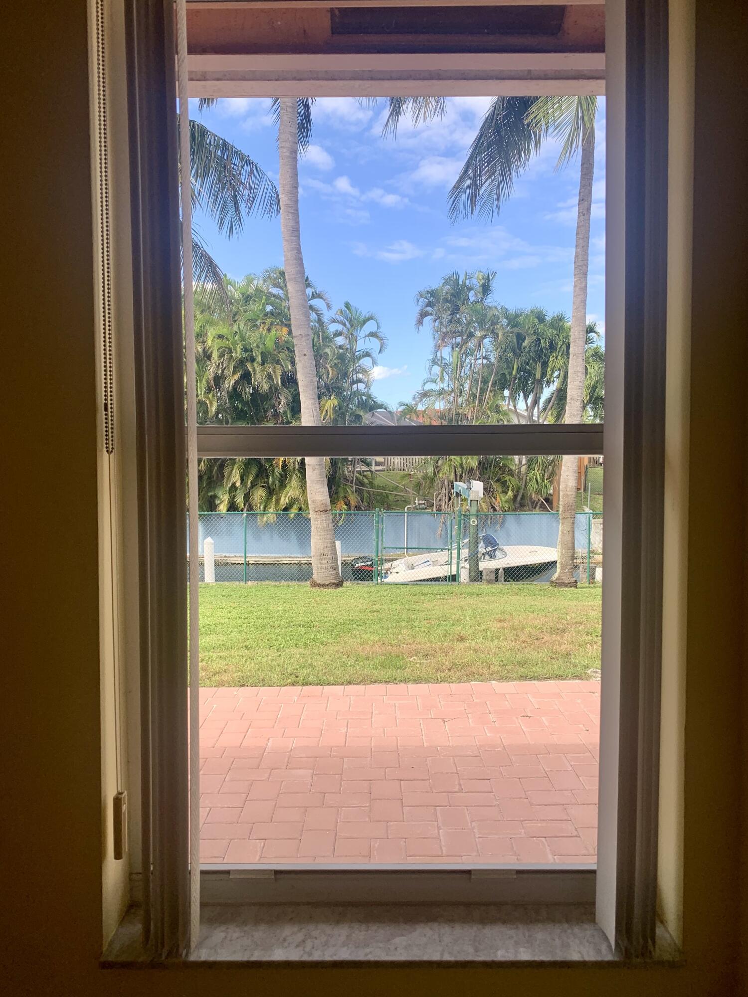 ISLAND ESTATES - Residential