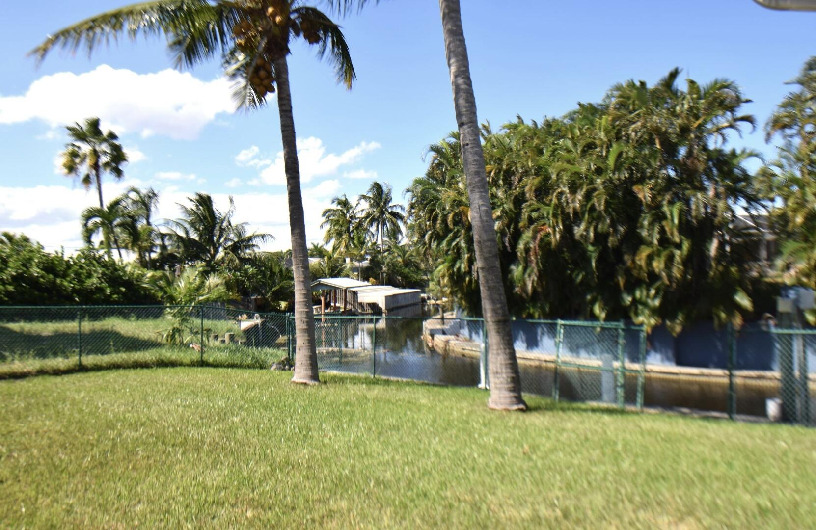 2215 Hypoluxo Rd Road