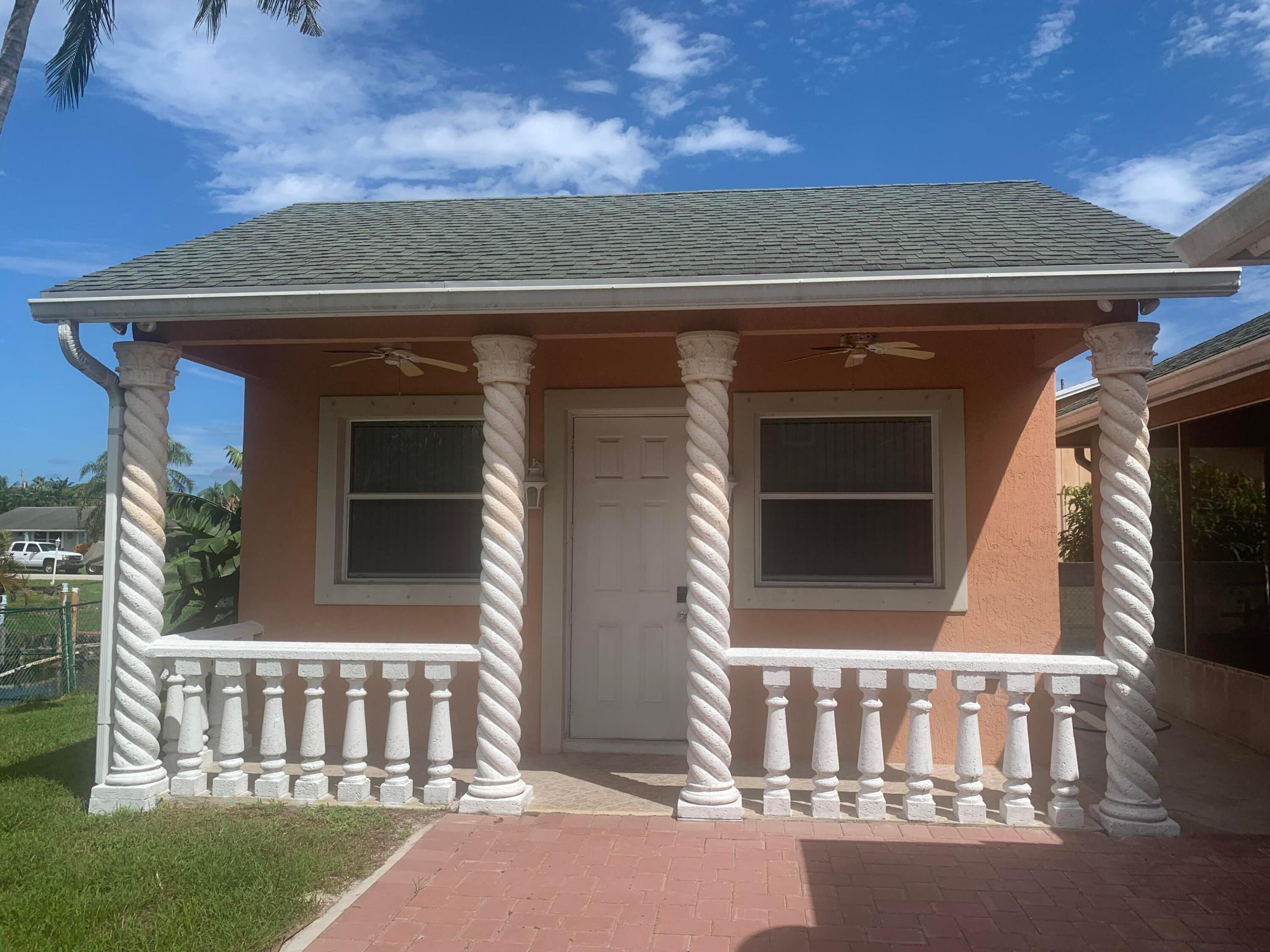 ISLAND ESTATES - Residential