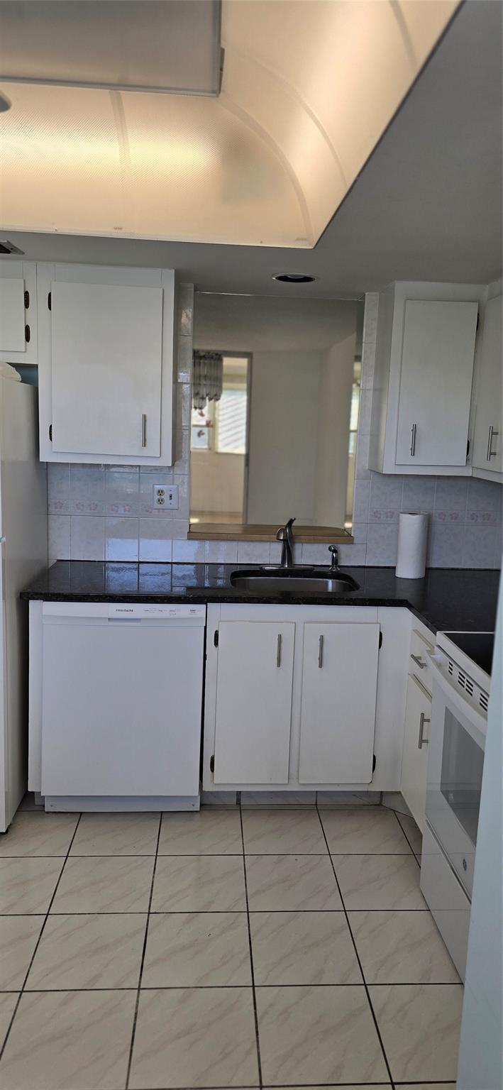 10 Of Palm Spgs 2 Condo - Residential Lease