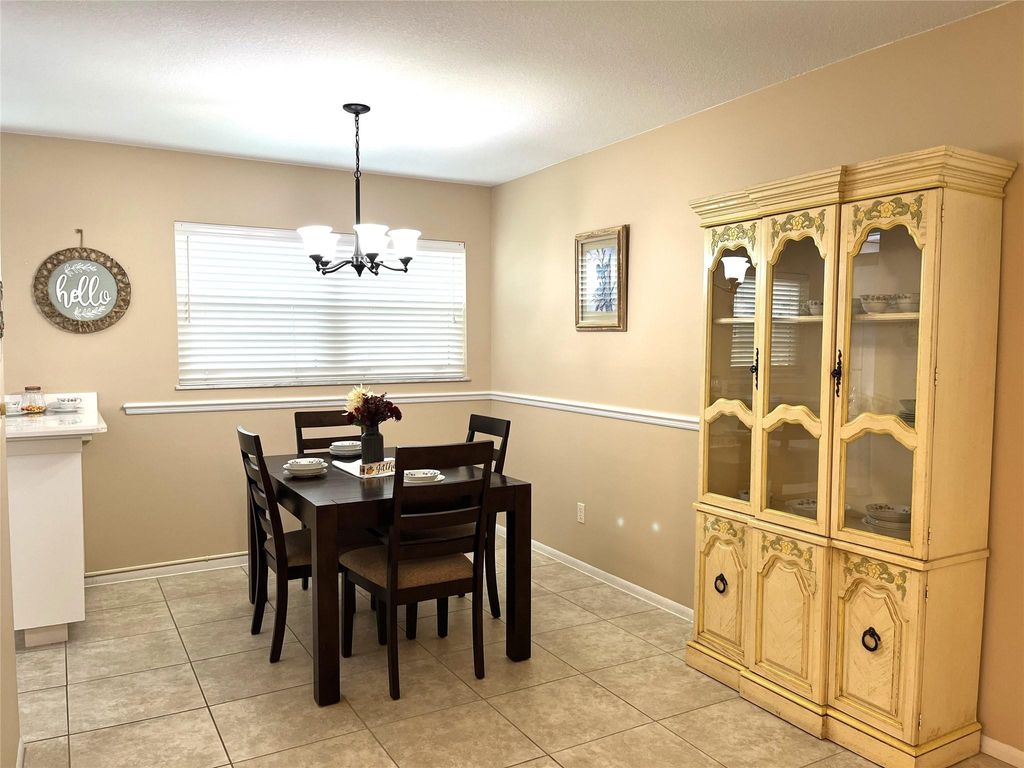 Photo of 68 Royal Oak Ct #106, Vero Beach, FL 32962 (MLS # F10526234)