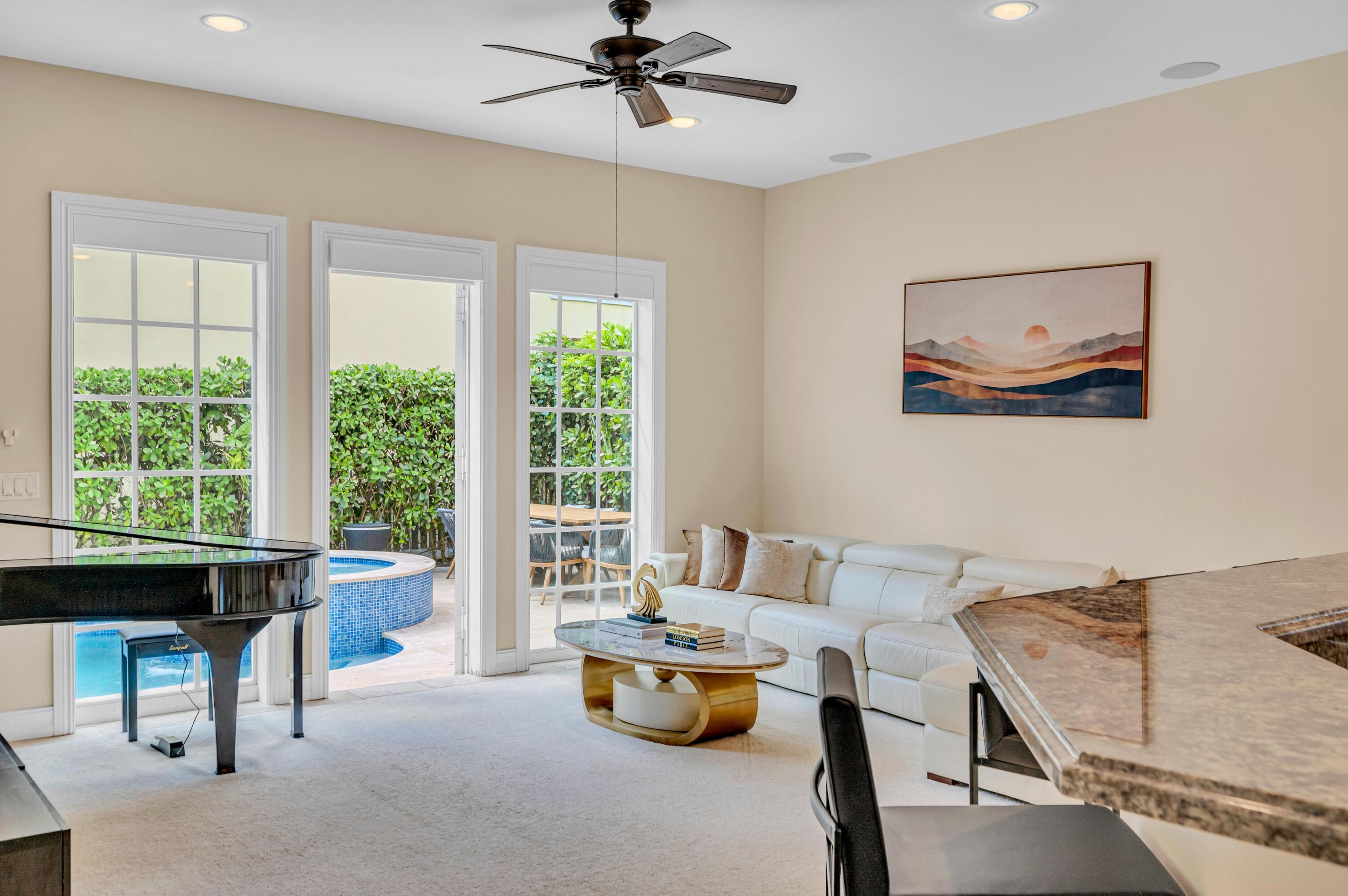 RIVER OAKS - Residential