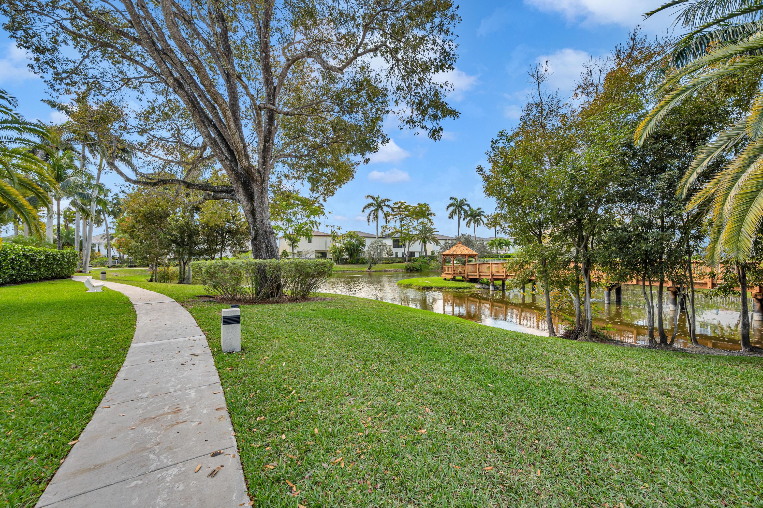 RIVER OAKS - Residential