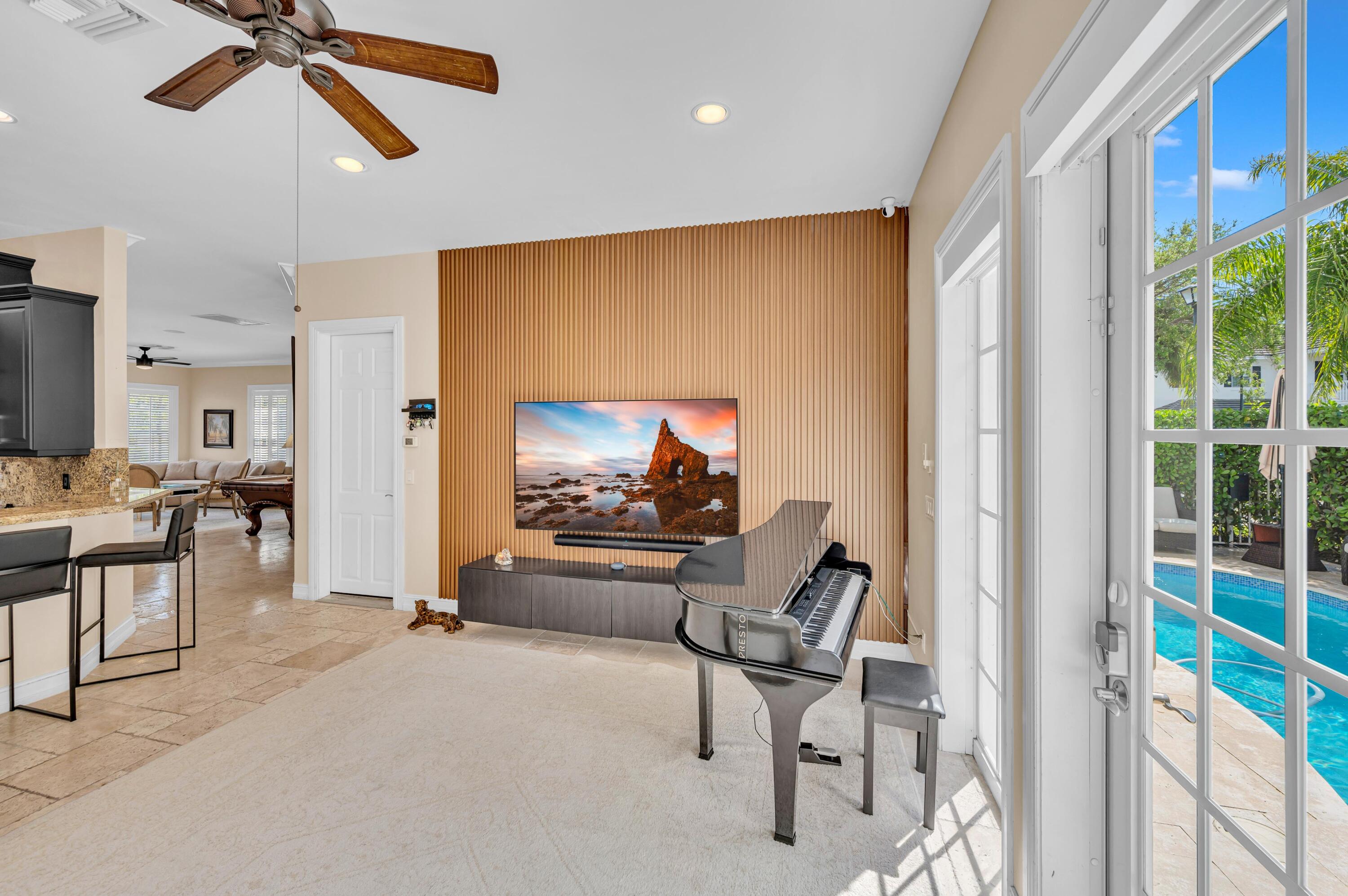 RIVER OAKS - Residential